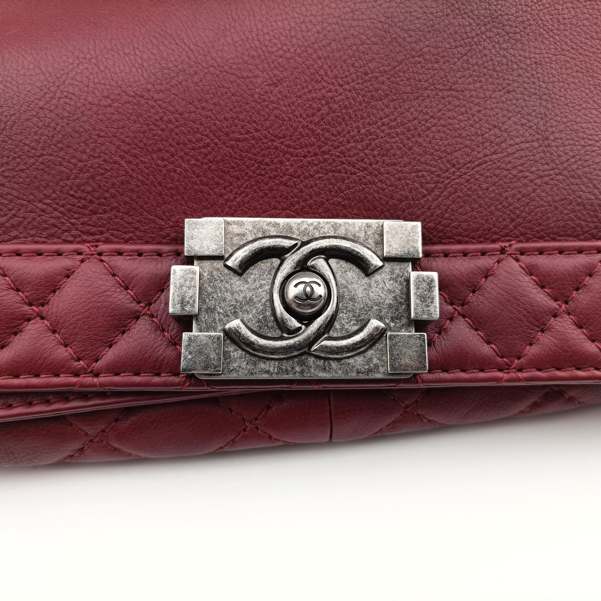 BOY CHANEL Red Leather A67947 18848566ボーイシャネル レッド レザー A67947 18848566