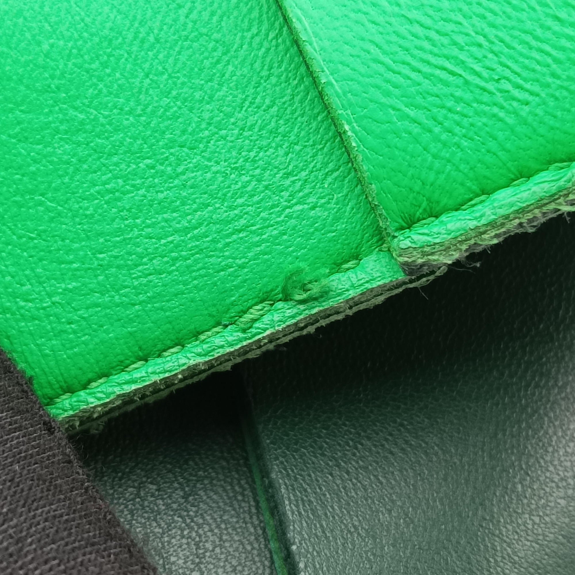 THE ARCO Tote Green lambskin B09319876Wミディアム ザ アルコ トート グリーン ラムスキン B09319876W