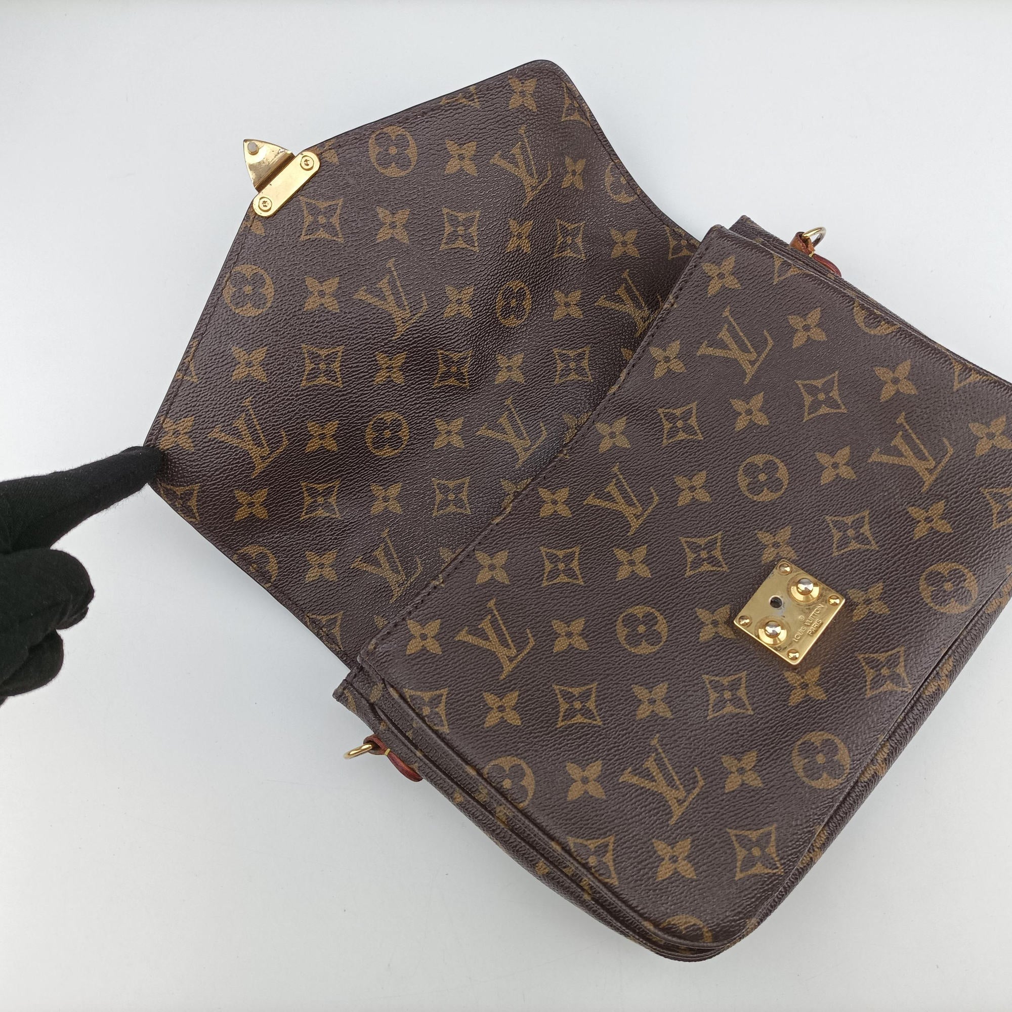 Pochette Metis MM Brown Monogram Canvas M44875 DU1167ポシェットメティスMM モノグラム/ブラウン モノグラムキャンバス M44875 DU1167