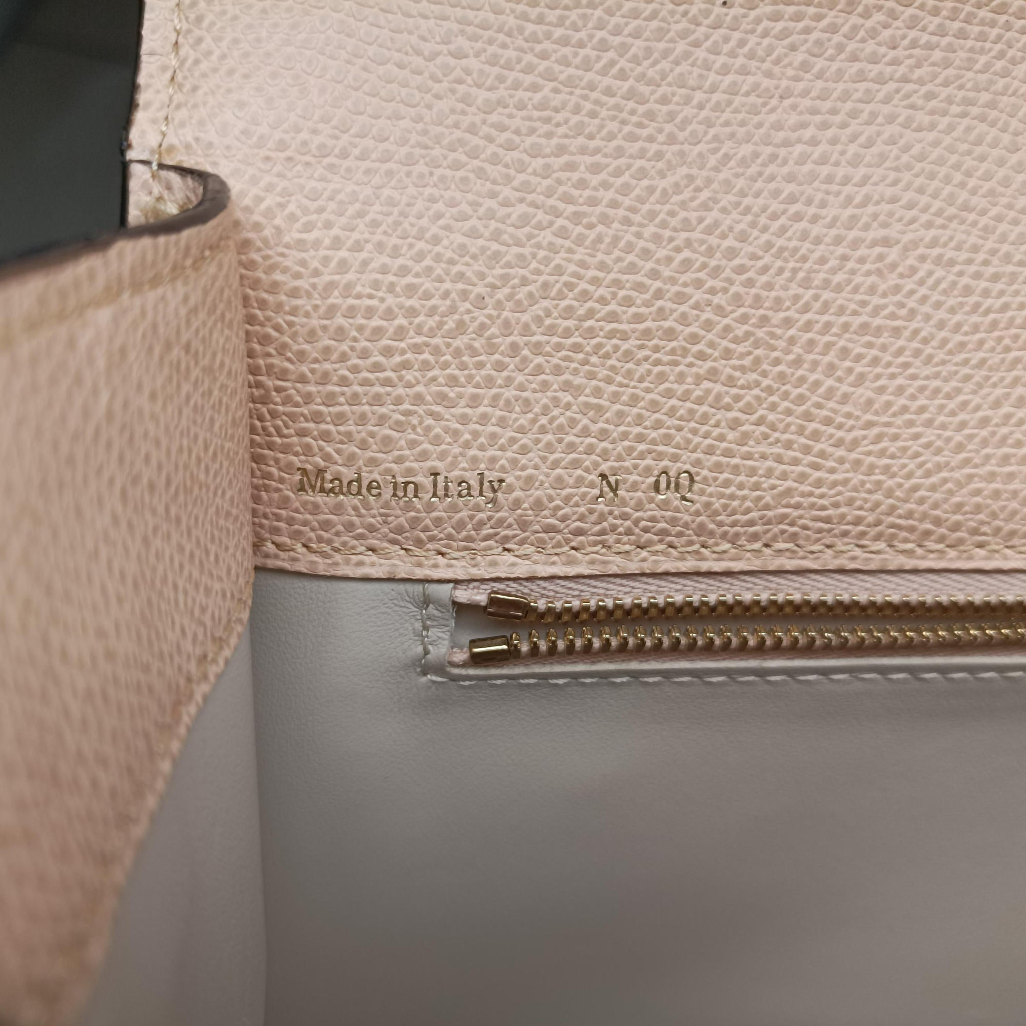 Iside Pink Calfskin N 424946イジィデ ピンク カーフスキン N 424946