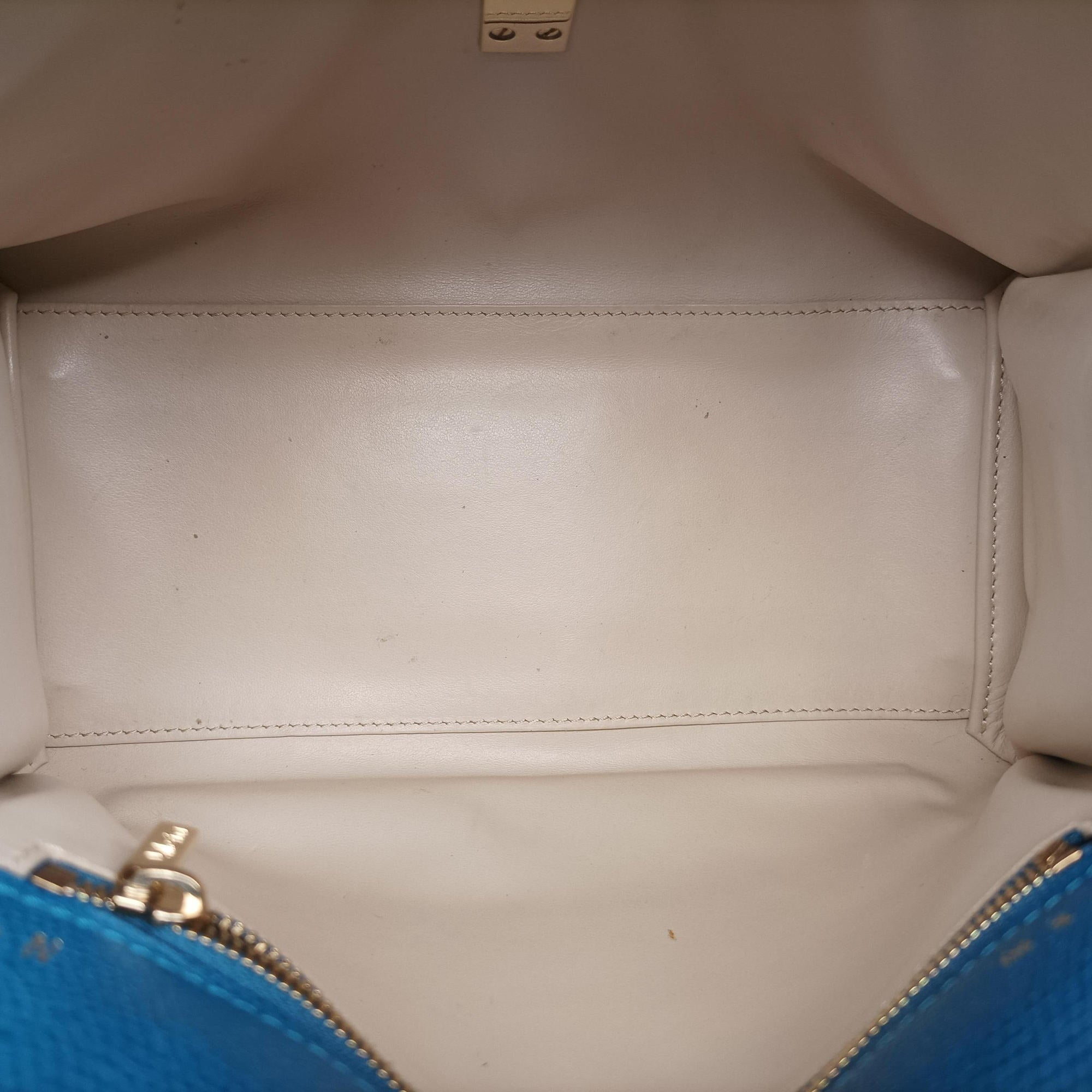 Iside Blue Calfskin N 424812イジィデ ブルー カーフスキン N 424812