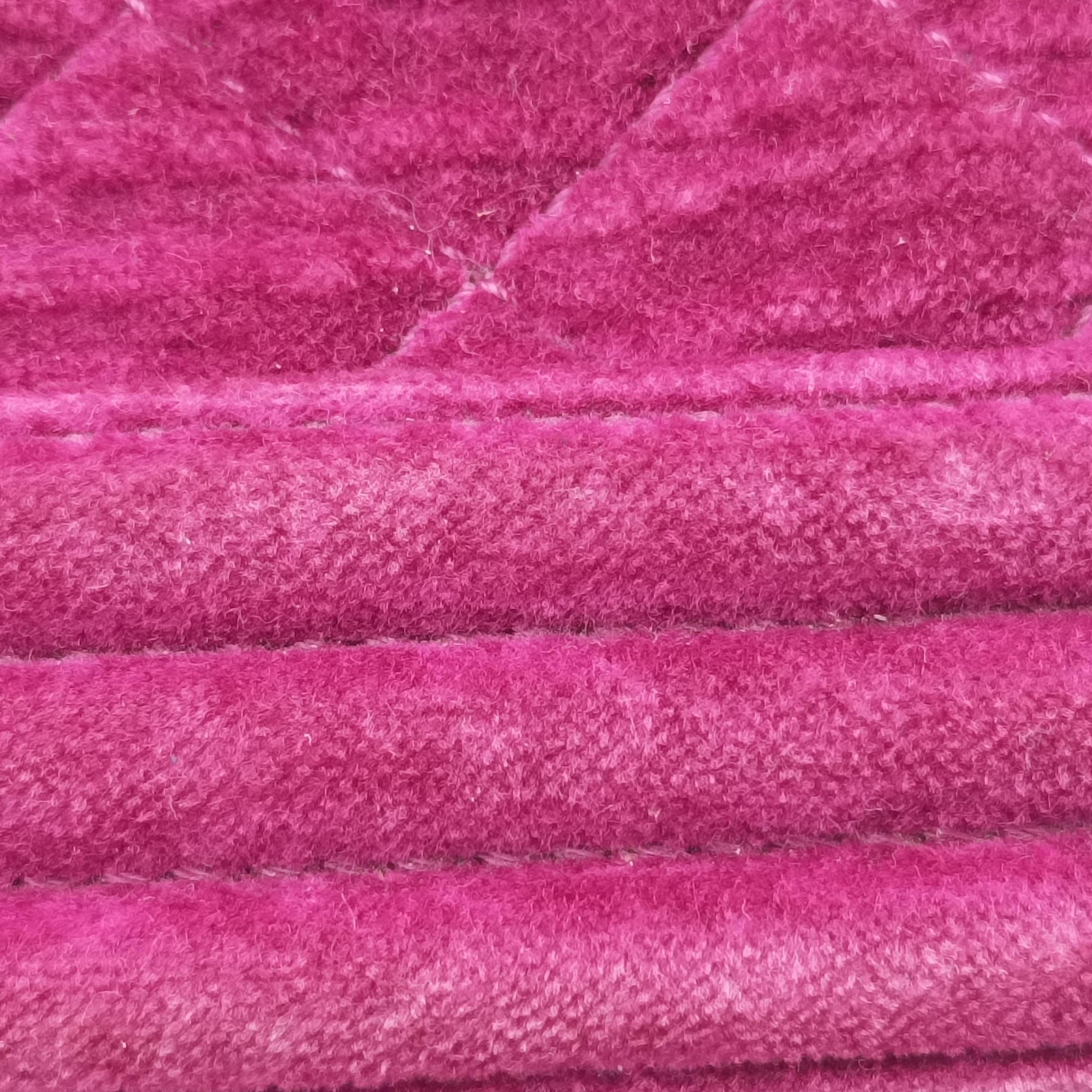 BOY CHANEL Rose velour A67416 17318101ボーイシャネル ローズ レッド ベロア A67416 17318101
