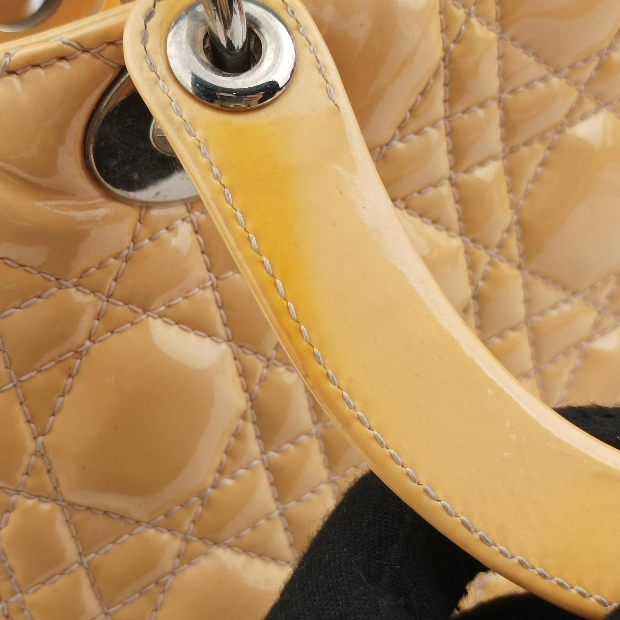 Lady Dior Beige Patent 09-BO-1104レディディオール ベージュ パテント 09-BO-1104