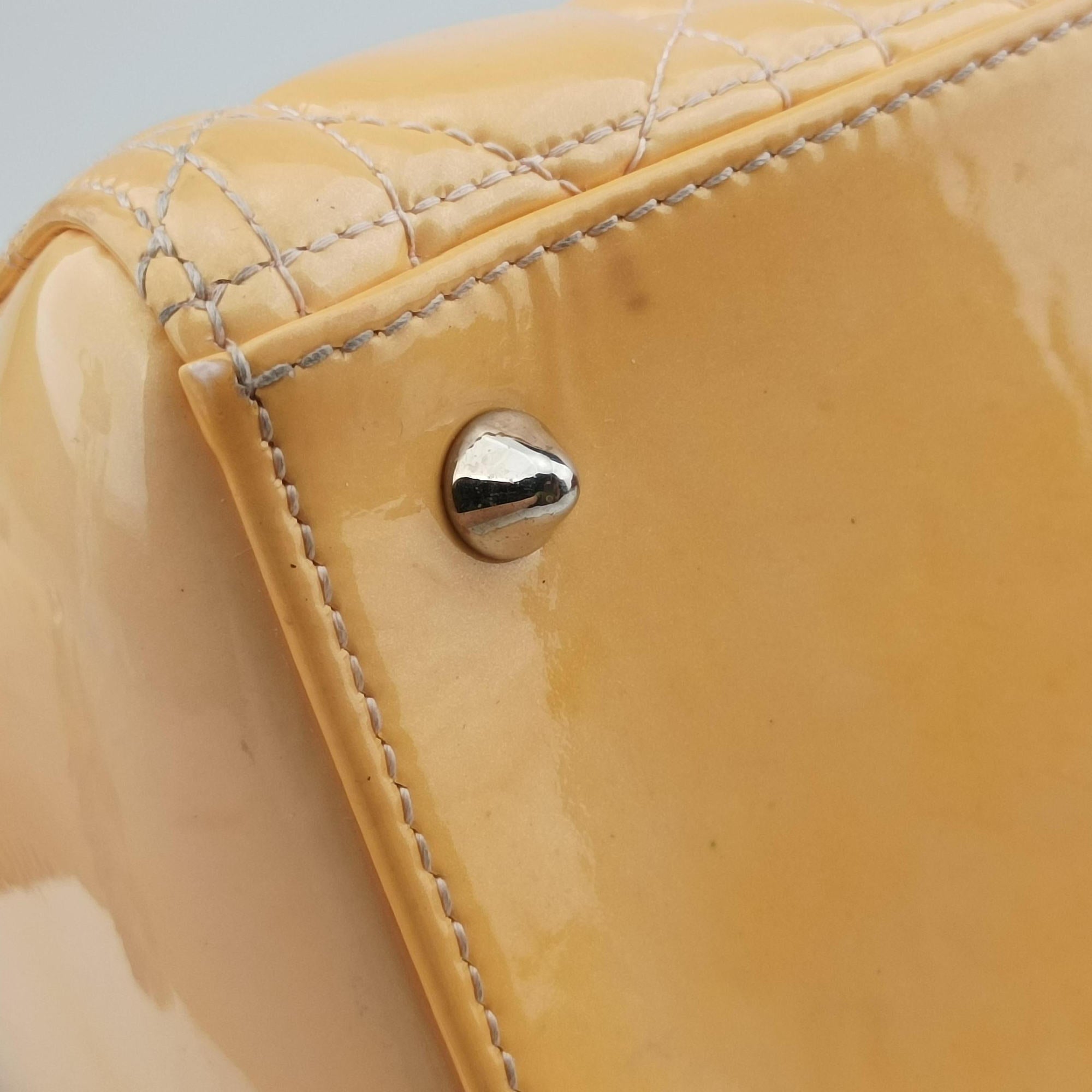 Lady Dior Beige Patent 09-BO-1104レディディオール ベージュ パテント 09-BO-1104