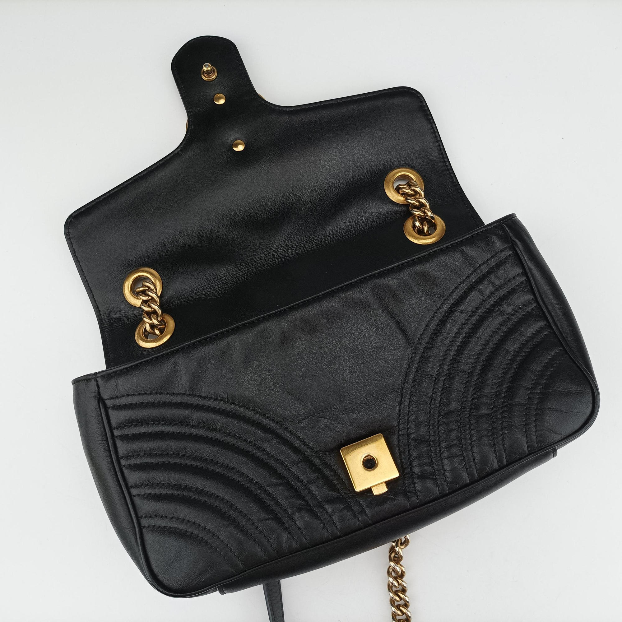 GG Marmont Black Leather 443497 D028585851GGマーモント ブラック レザー 443497 D028585851