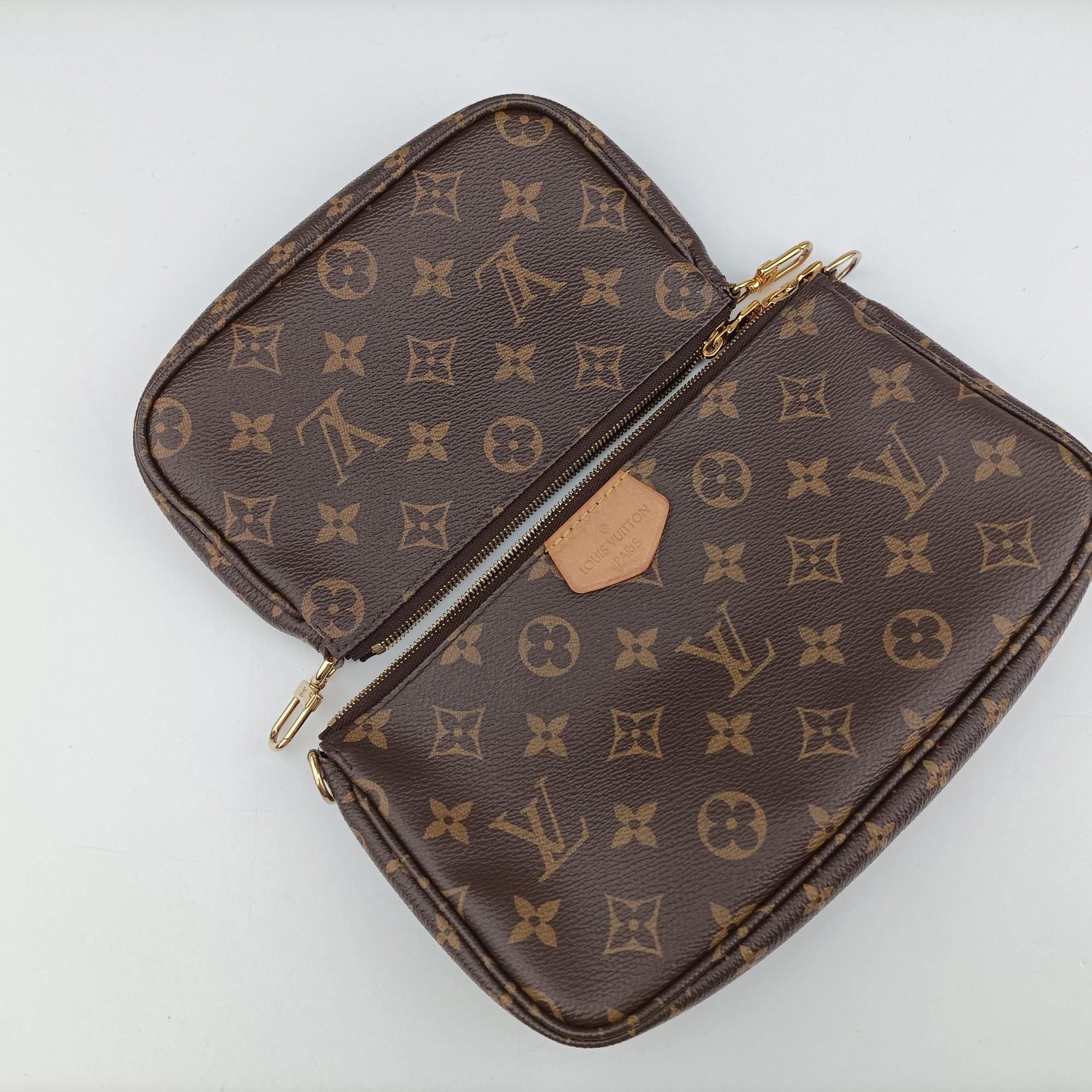 Multi Pochette Accessoir brown×khaki Monogram Canvas M44813 TA4240 IC Chipミュルティ ポシェット アクセソワール モノグラム/ブラウン×カーキ モノグラムキャンバス M44813 TA4240 ICチップ
