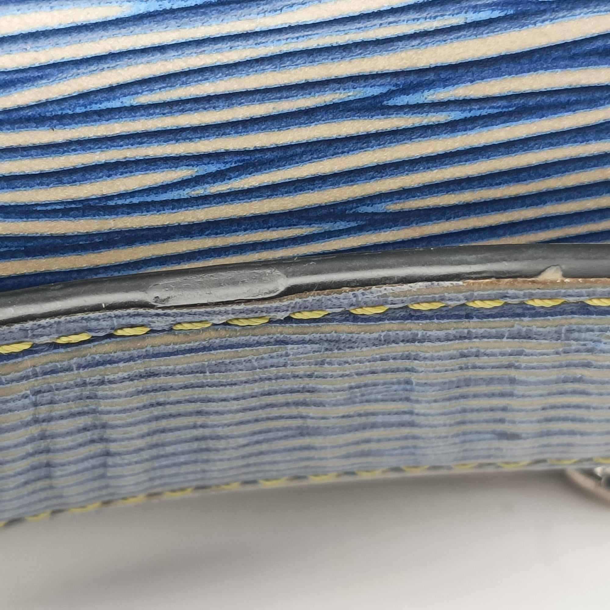 Portefeuille Twist Denim blue Epi M61036 SR0165ツイスト デニムブルー エピ M61036 SR0165