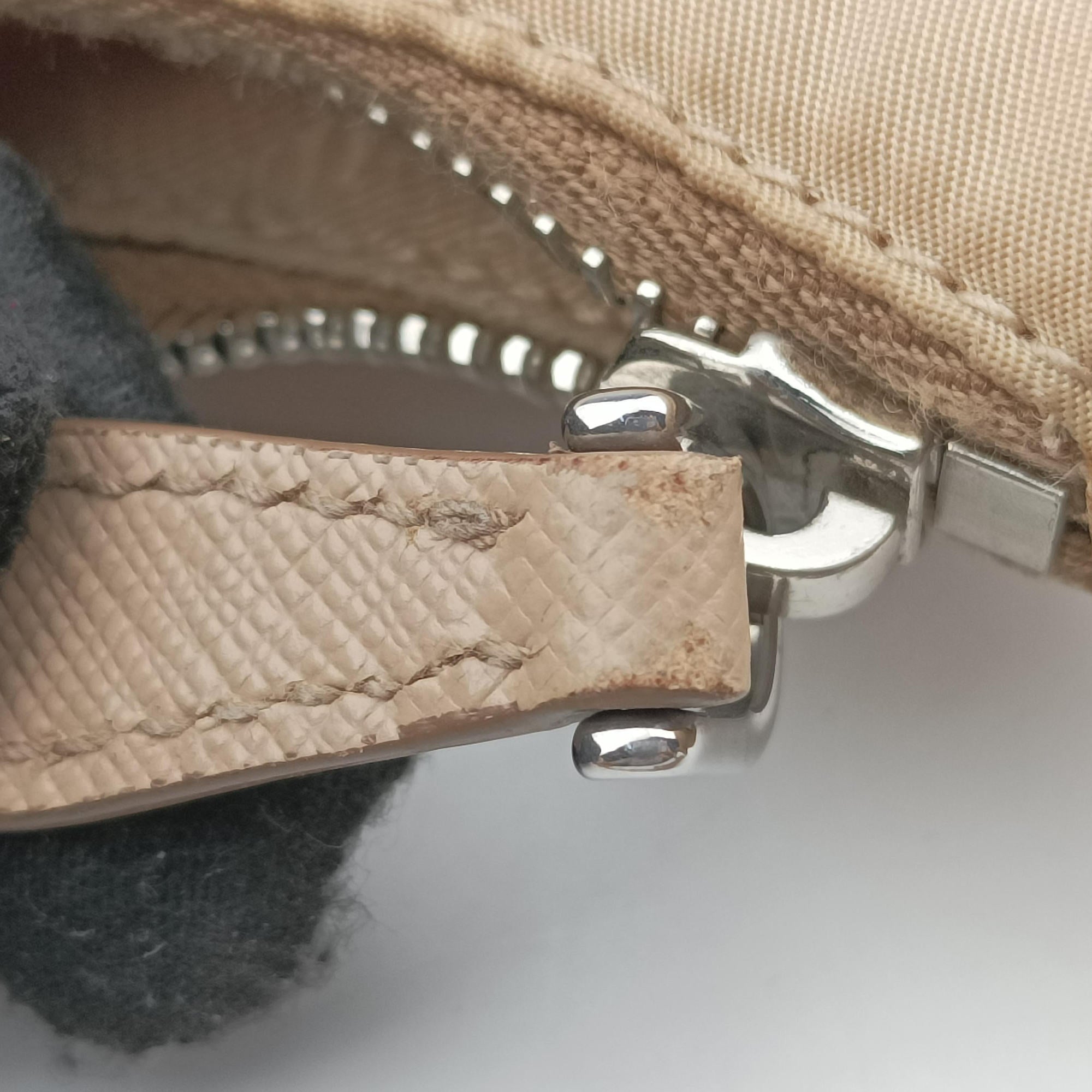 Re-Edition 2005 Re-Nylon Beige nylon 1BH204 180/Gリエディション 2005 リナイロン ベージュ ナイロン 1BH204 180/G