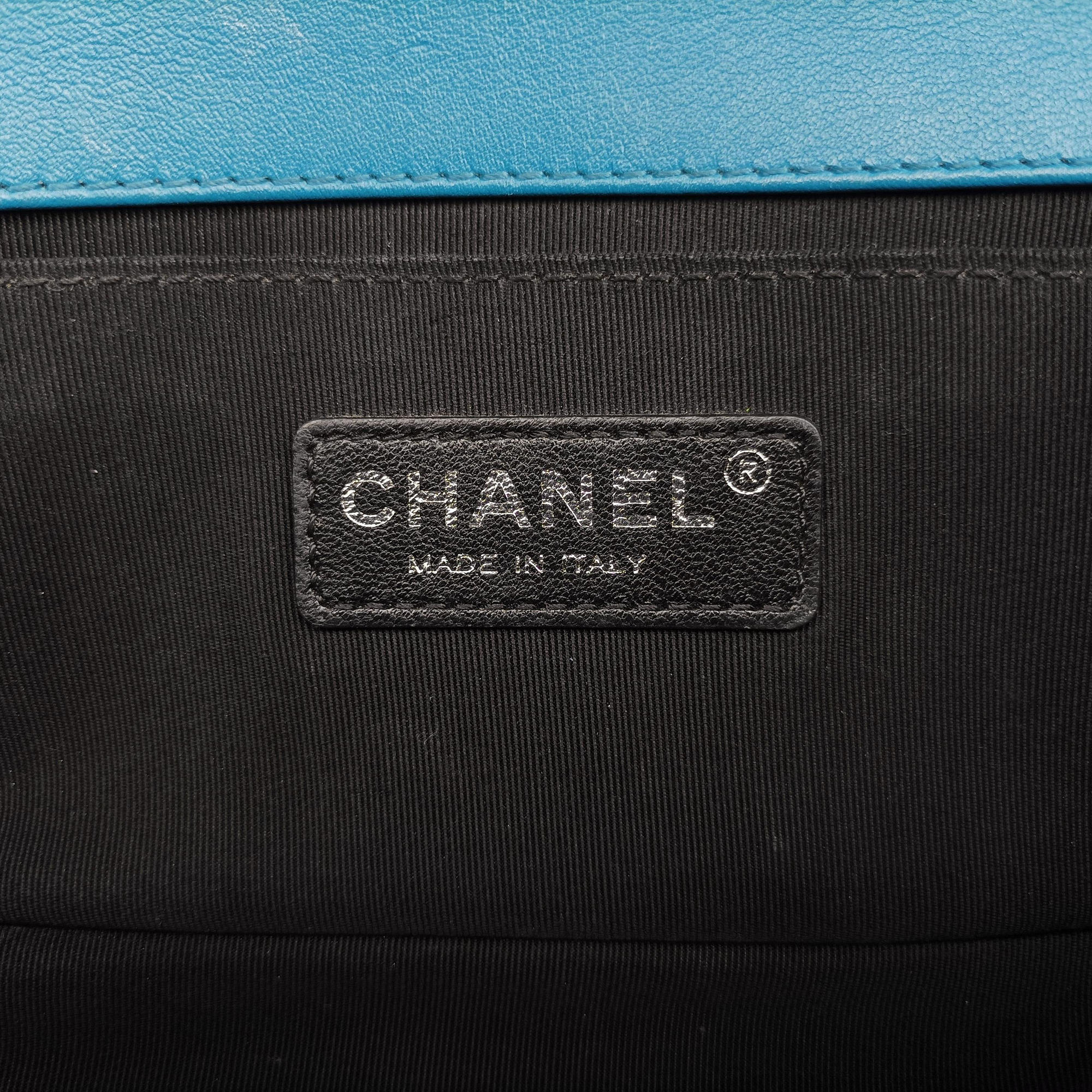 BOY CHANEL Green Patent Leather A92692 20474314ボーイシャネル グリーン パテント A92692 20474314