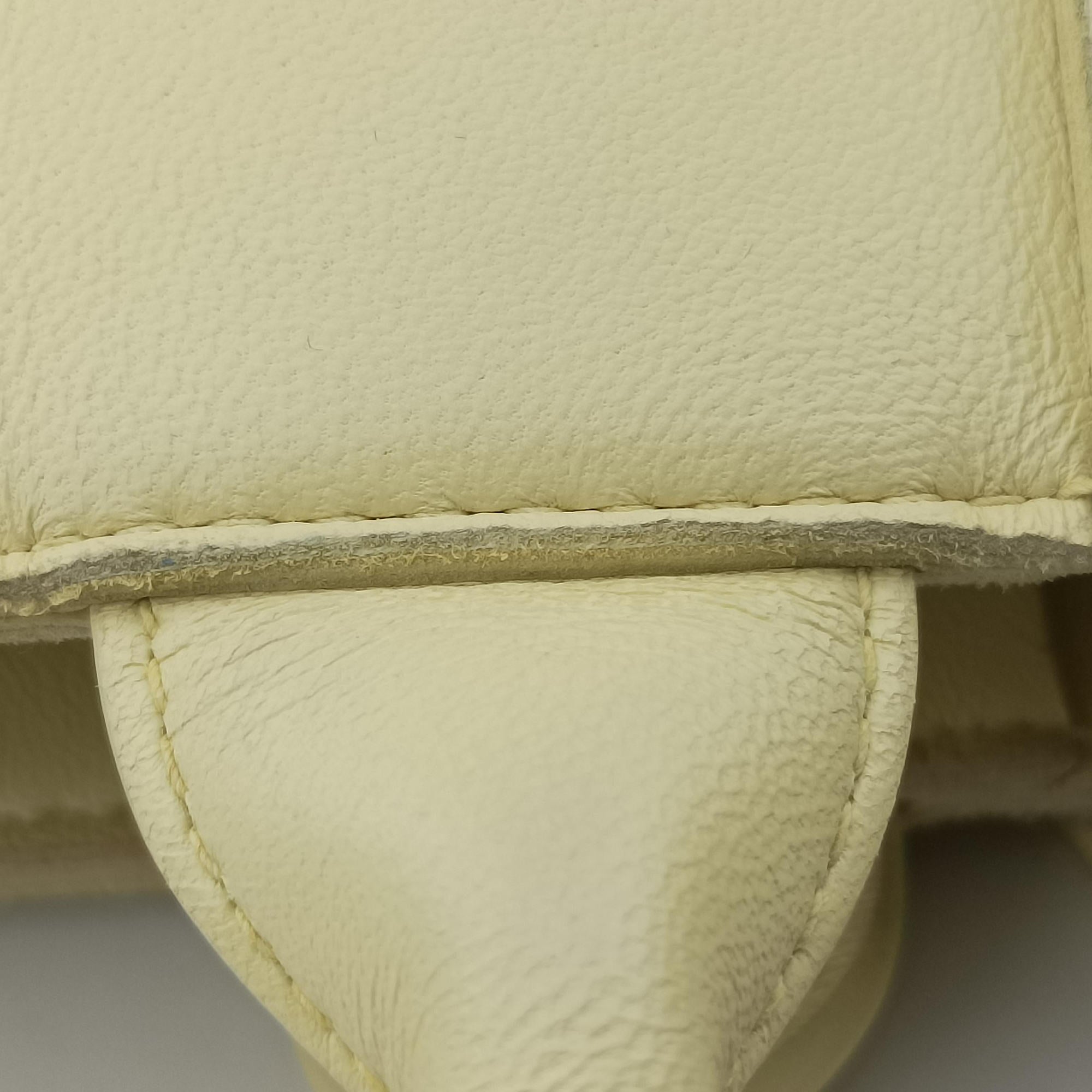 THE ARCO Tote small Yellow lambskin B09329458T IC Chipスモールザ アルコトート イエロー ラムスキン B09329458T ICチップ