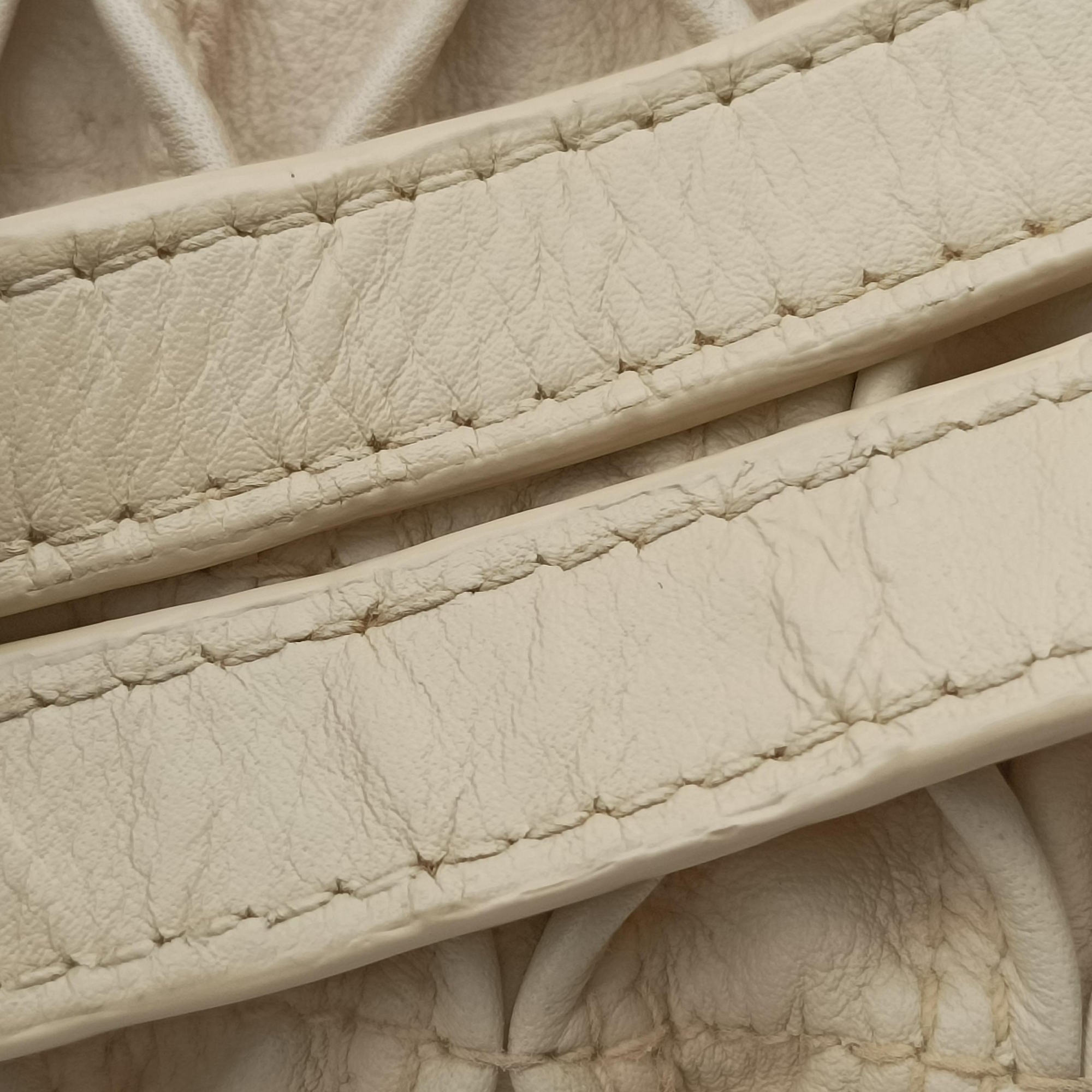Monete Beige leather EK.N10.33251モネーテ ベージュ レザー EK.N10.33251