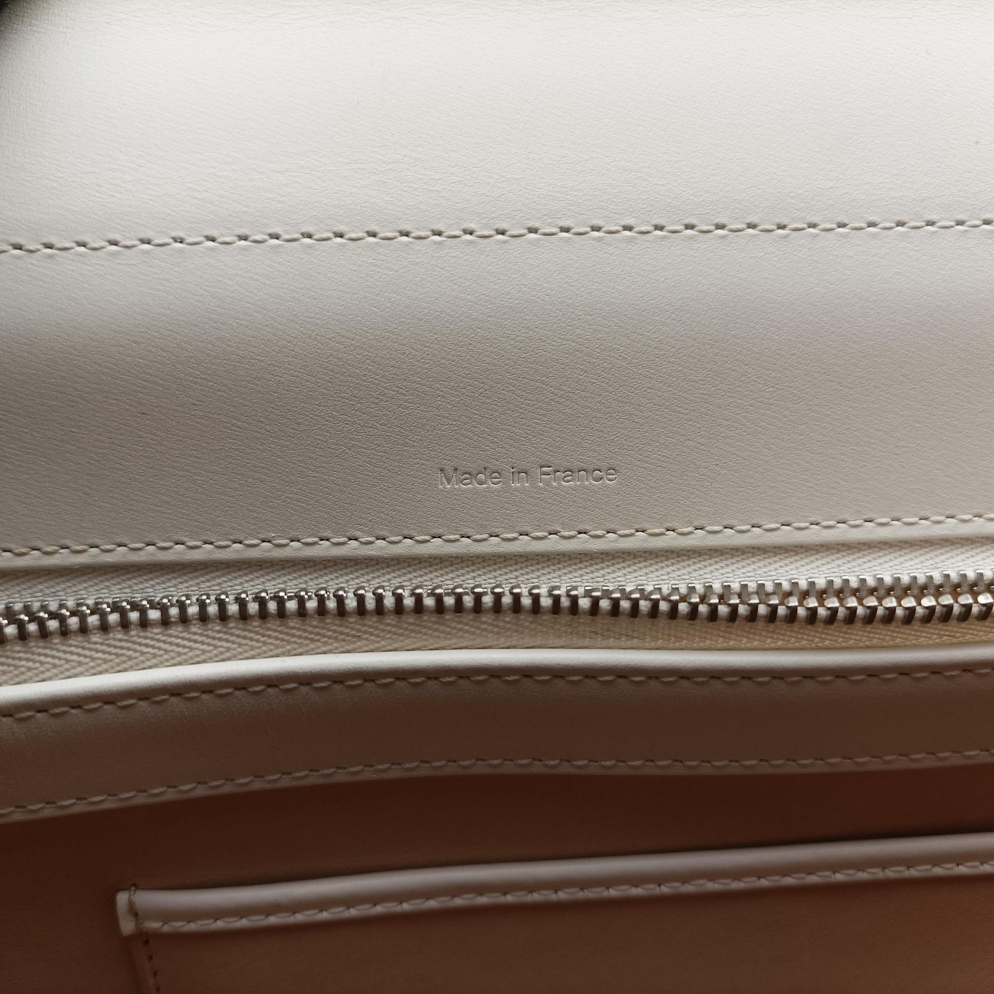 Brillant White Leather KO3Aブリヨン ホワイト レザー KO3A
