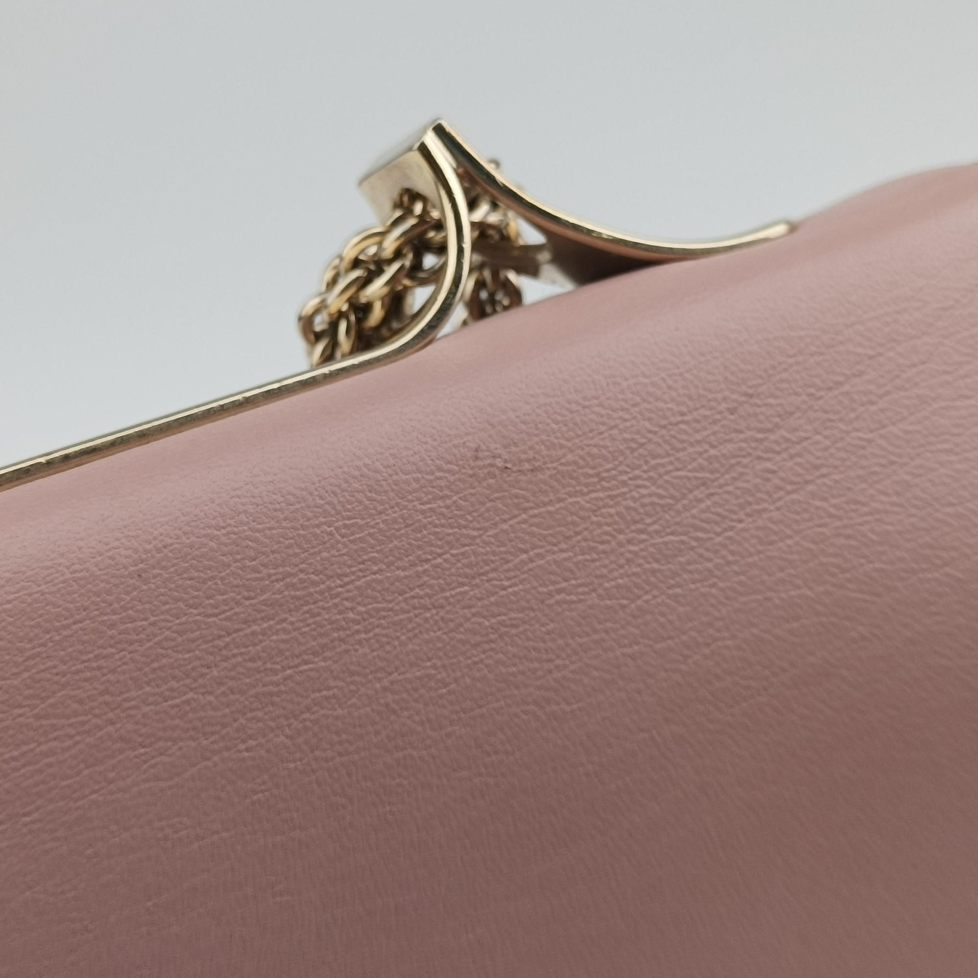Rockstud Va Va Voom Pink Leather BUF9751ロックスタッズ ヴァ ヴァ ヴーム ピンク レザー BUF9751