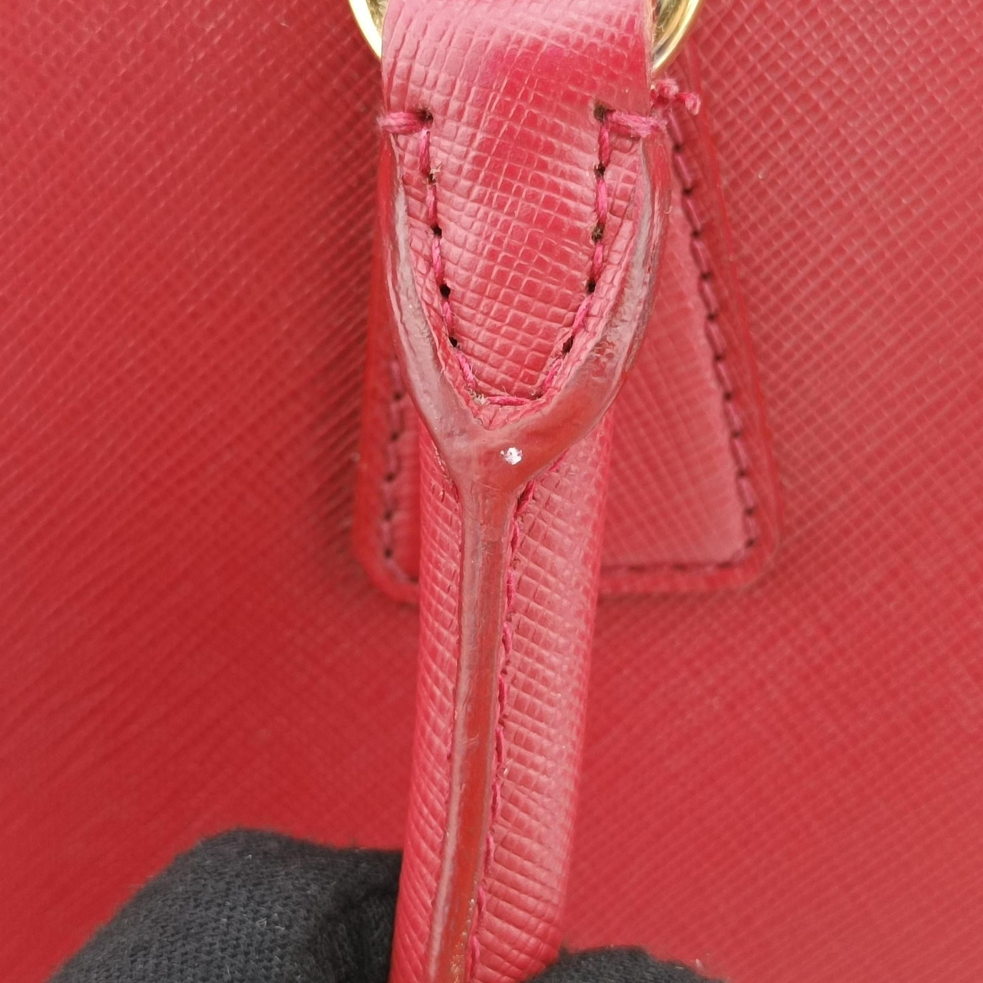Galleria Red SAFFIANO Leather BN1786 7 Lガレリア レッド サフィアーノレザー BN1786 7 L