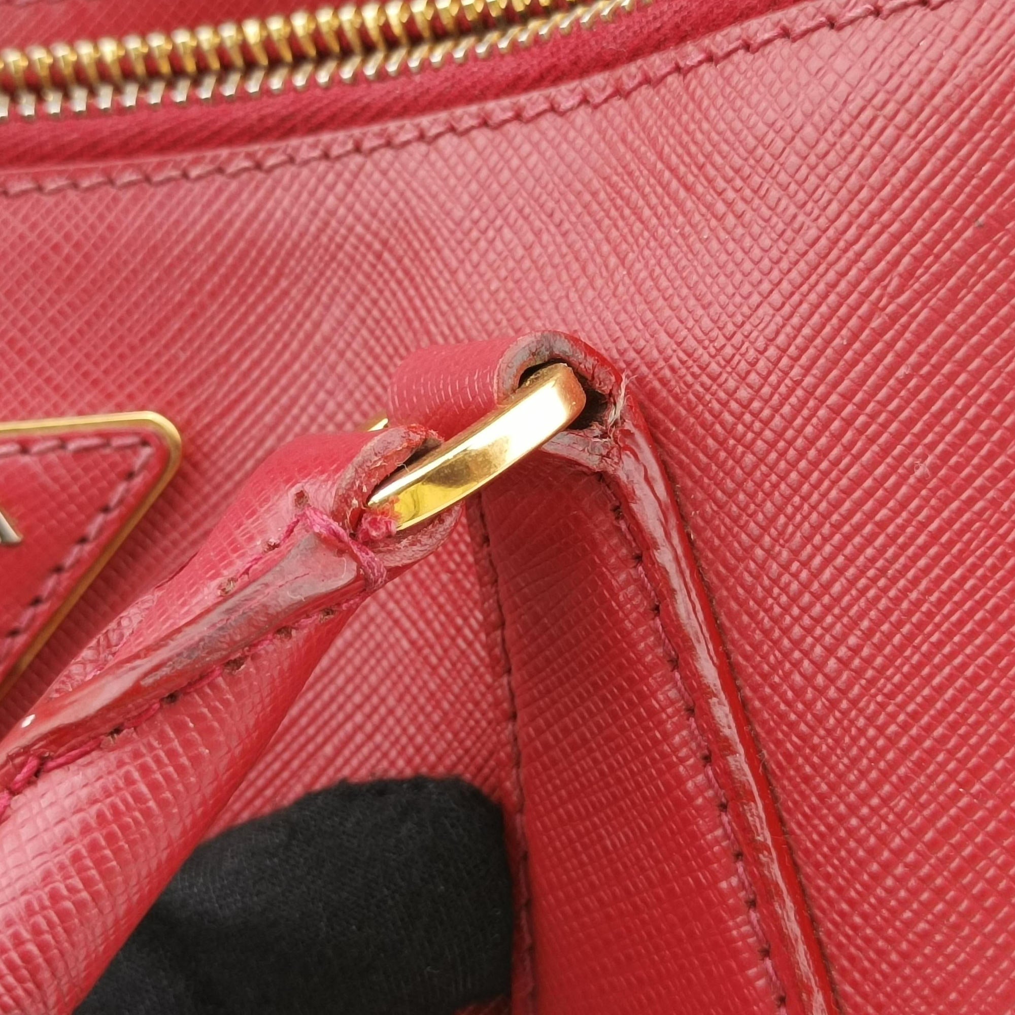 Galleria Red SAFFIANO Leather BN1786 7 Lガレリア レッド サフィアーノレザー BN1786 7 L