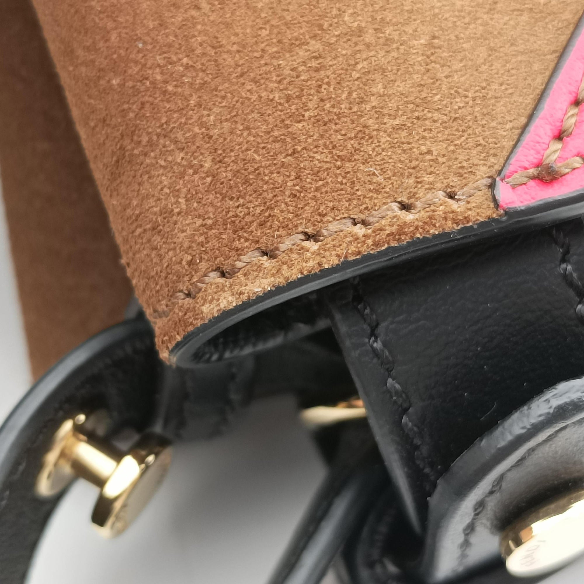 Flip black×red×brown Leather× Suede 8TB302 8TB302-A6CG-199-0189フリップ ブラック×レッド×ブラウン レザー×スエード 8TB302 8TB302-A6CG-199-0189