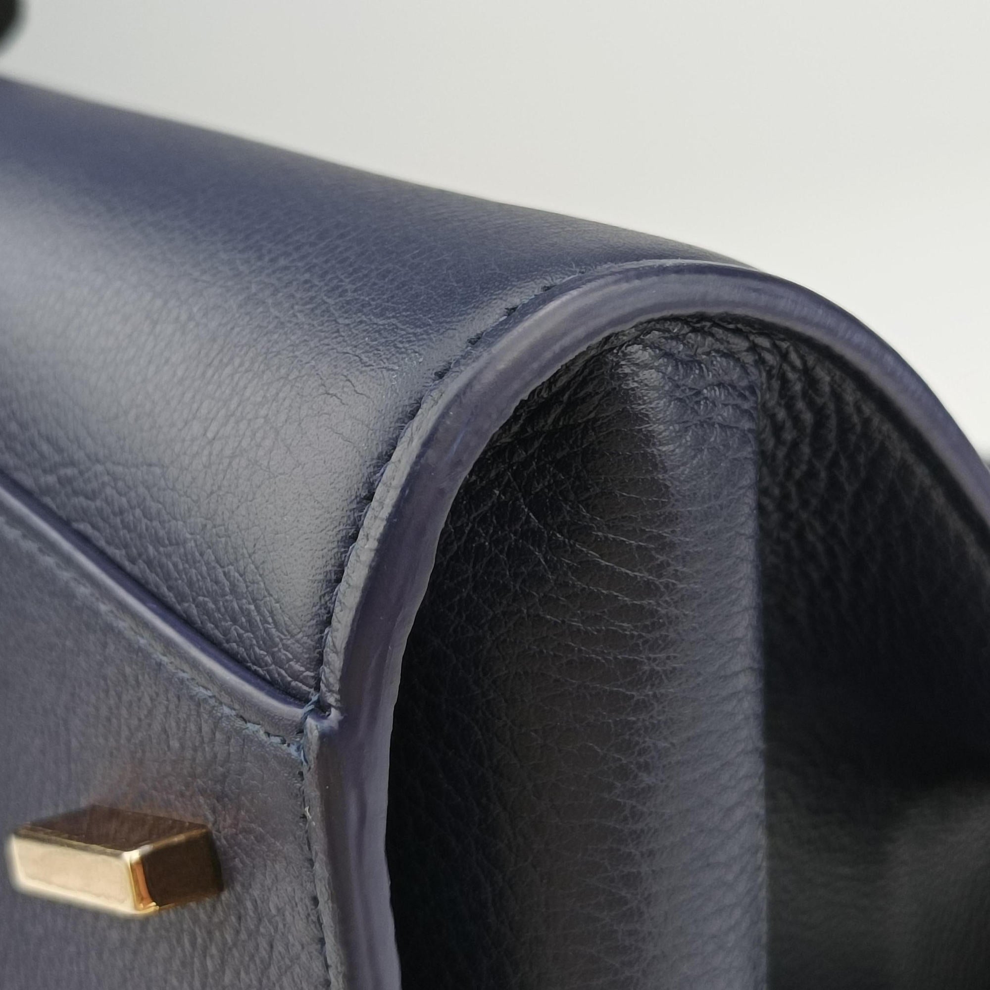 hug Navy leather AU-21/5921ハグ ネイビー レザー AU-21/5921