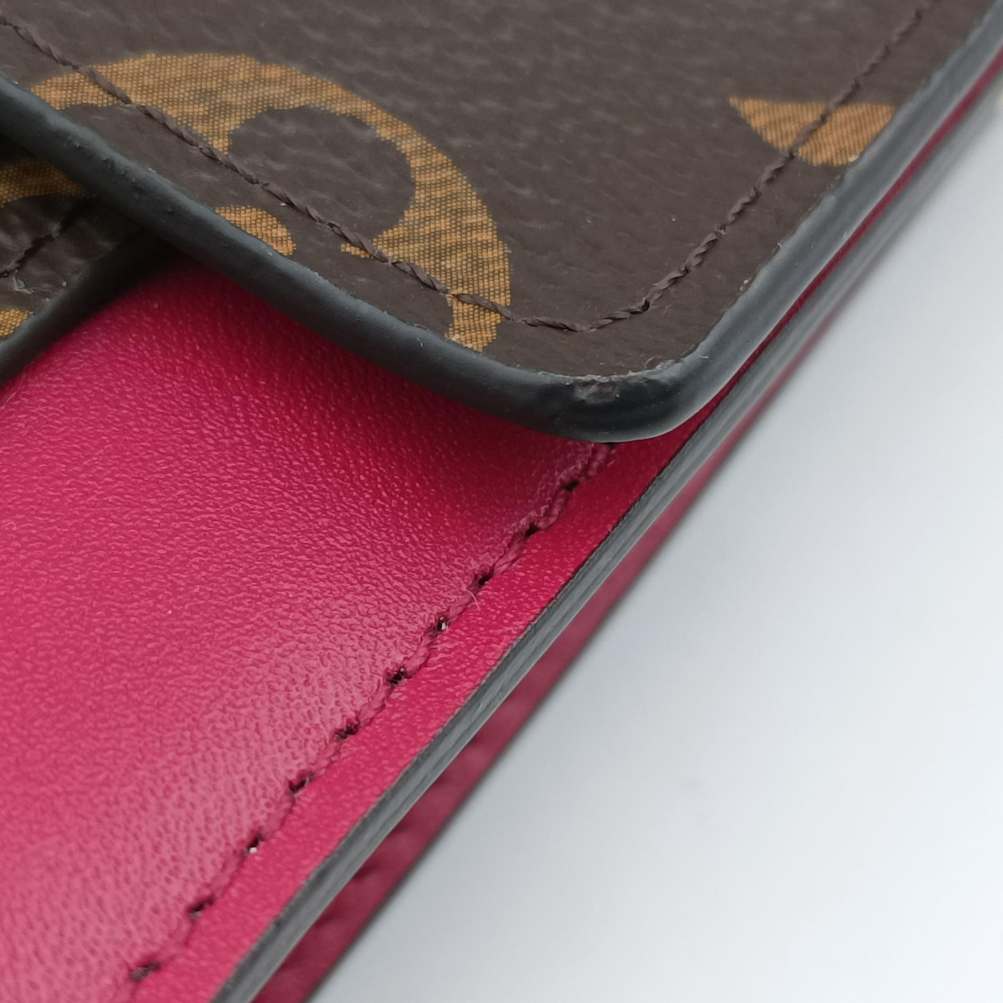 Flore Chain brown×FUCHSIA Monogram Porte Feuille ×calf leather M69578 SP4128フロール チェーン モノグラム/ブラウン×フューシャ モノグラムポルトフォイユ×カーフレザー M69578 SP4128