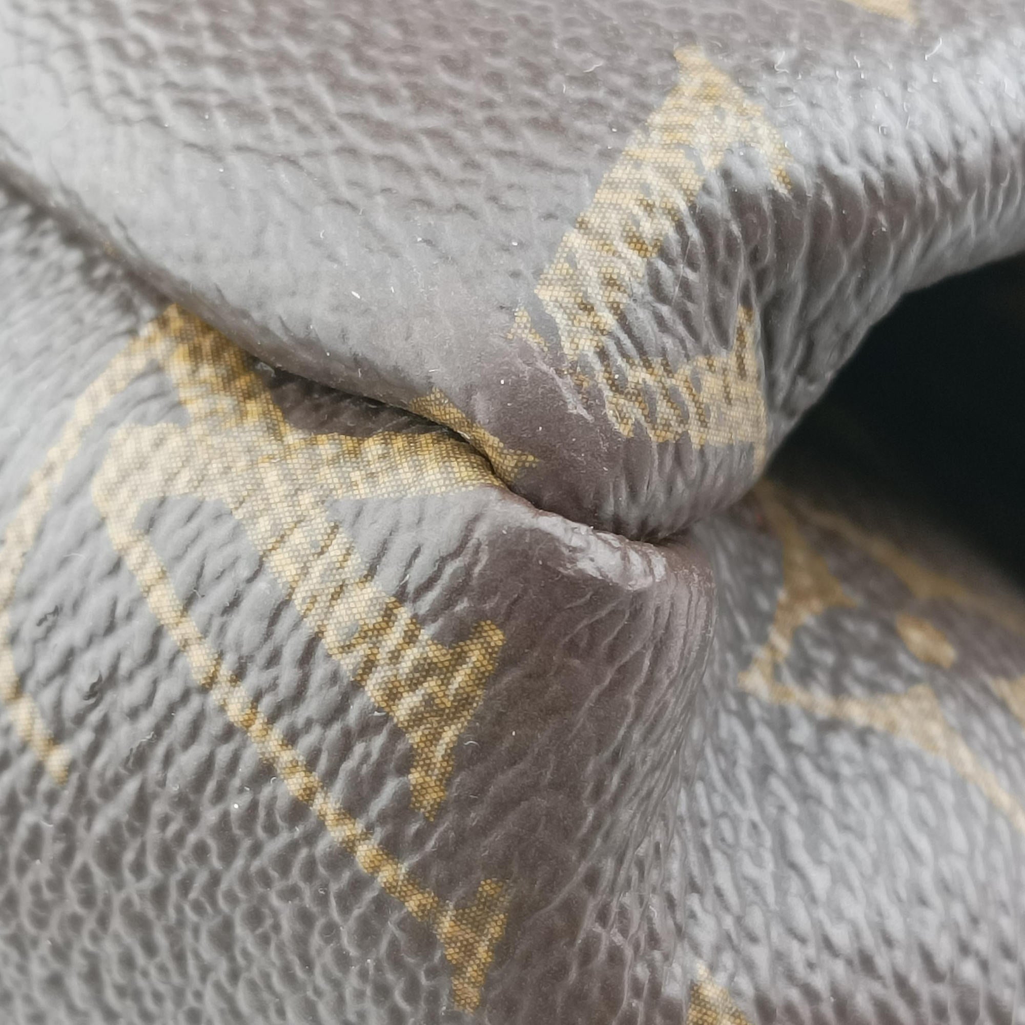 ARTSY MM Brown Monogram Canvas M40249 AR4089アーツィーMM モノグラム/ブラウン モノグラムキャンバス M40249 AR4089