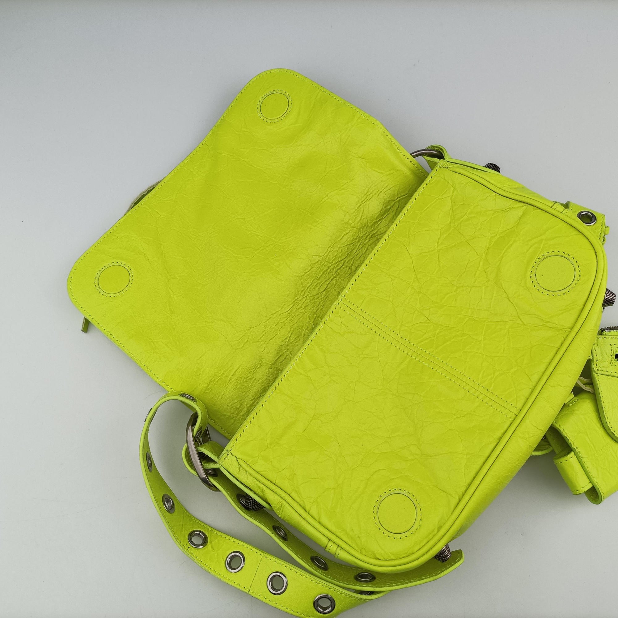 Le Cagole Neon Yellow lambskin 719082.7206.P.568024ルカゴール ネオンイエロー ラムスキン 719082.7206.P.568024