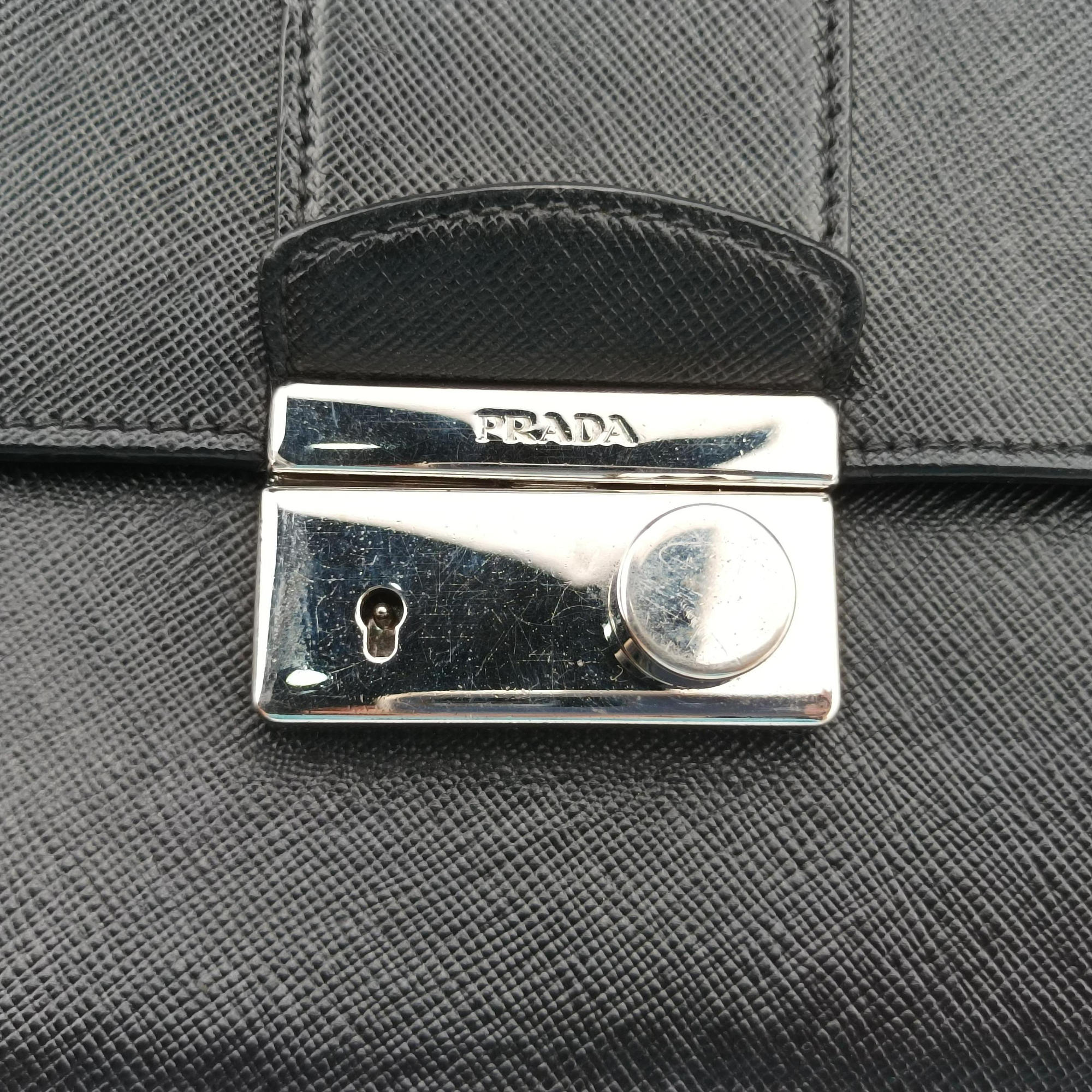 Sound Lock Black SAFFIANO Leather 1BD034 127サウンド ロック ブラック サフィアーノレザー 1BD034 127