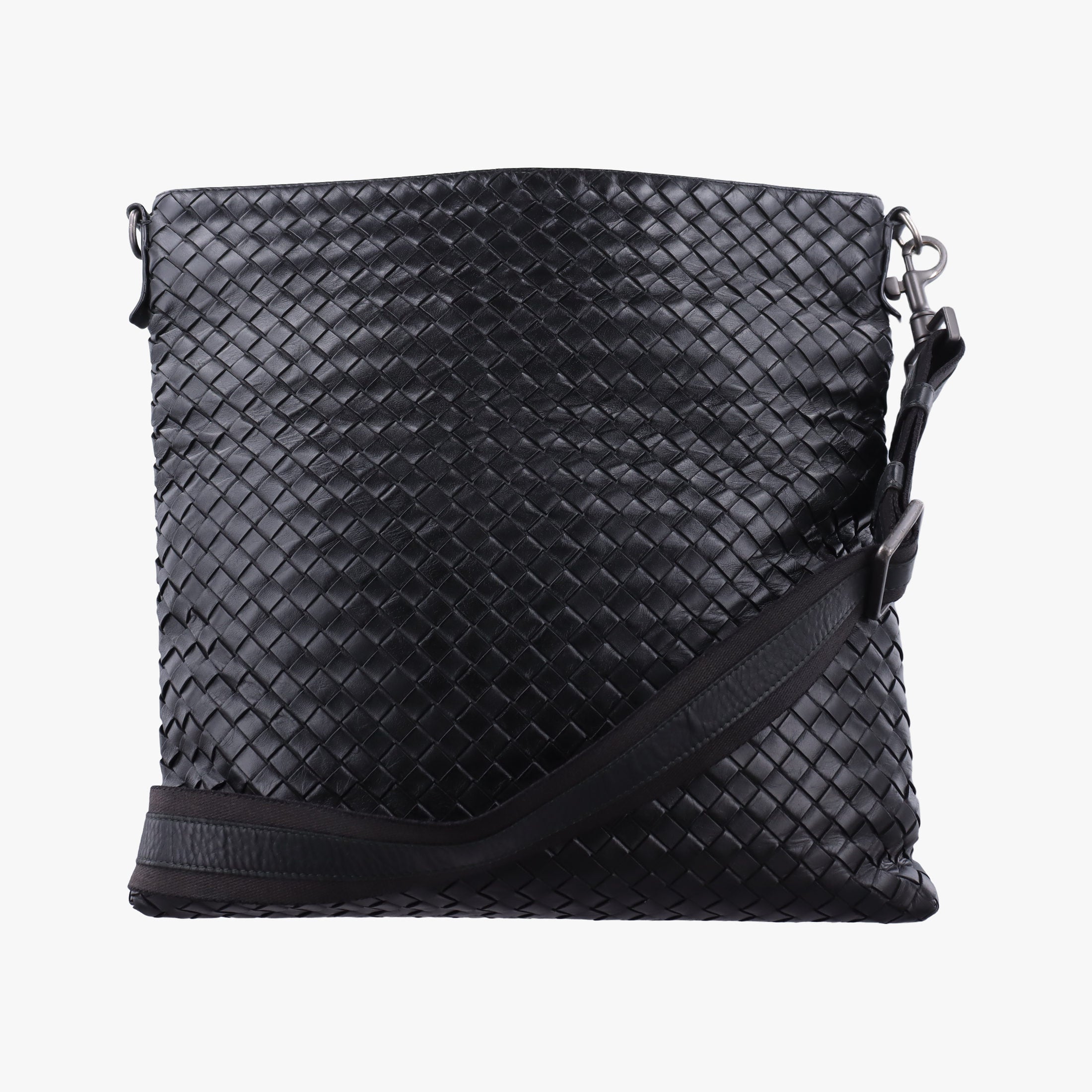 Intrecciato Black lambskin B02501996Fイントレチャート ブラック ラムスキン B02501996F