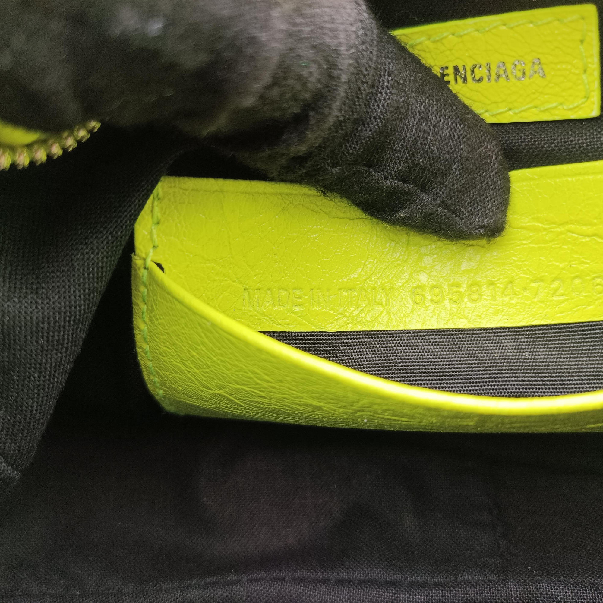 Le Cagole Green lambskin 695814.7206.R.493075ルカゴール グリーン ラムスキン 695814.7206.R.493075