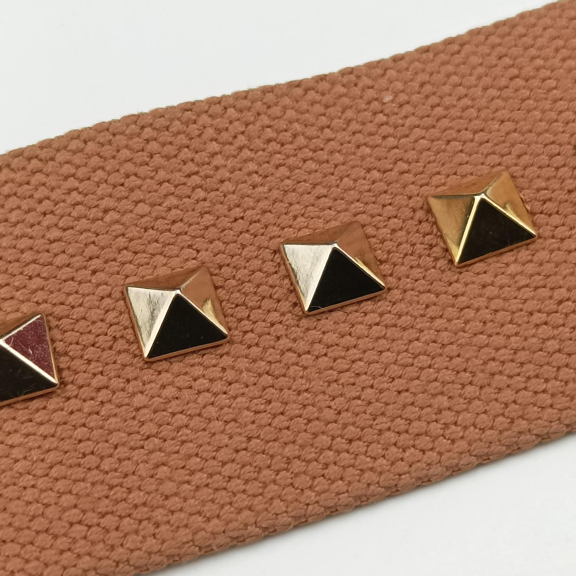 Rockstud Brown Leather BL-I884VNG2ロックスタッズ ブラウン レザー BL-I884VNG2