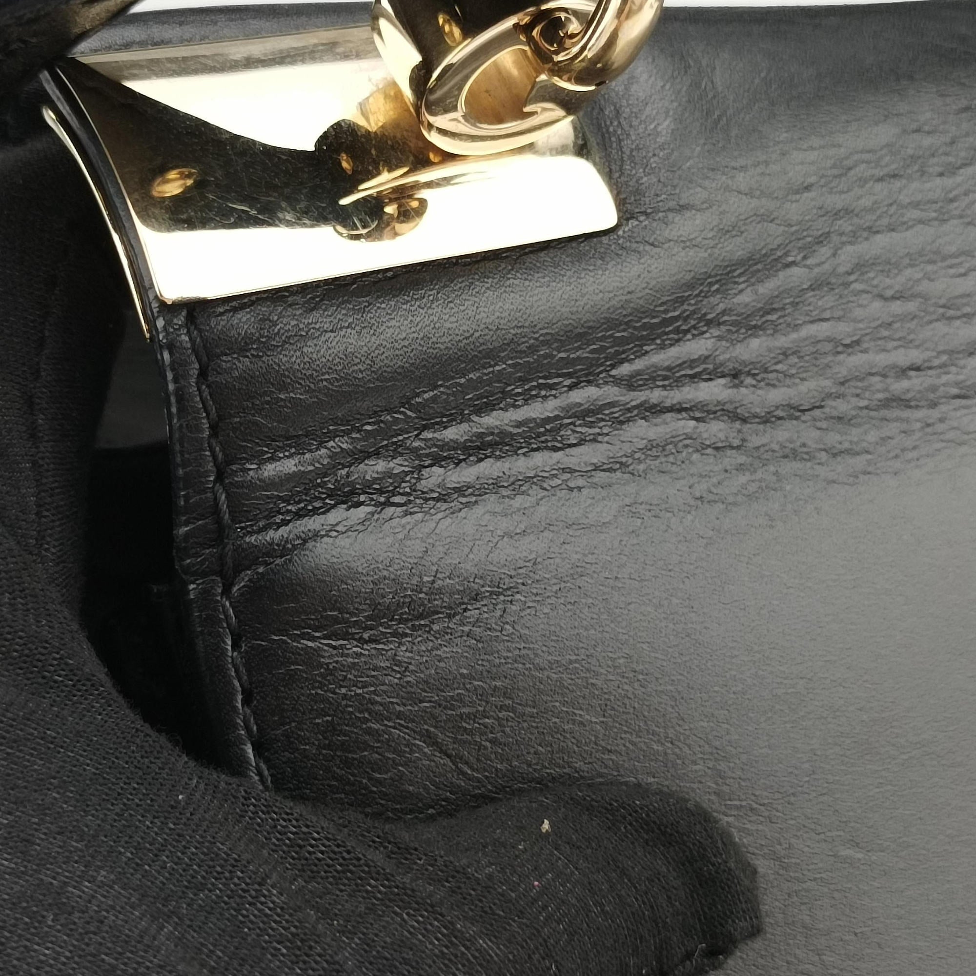 Interlocking 1973 Flap Black Leather 277522 E010257779インターロッキング 1973 フラップ ブラック レザー 277522 E010257779