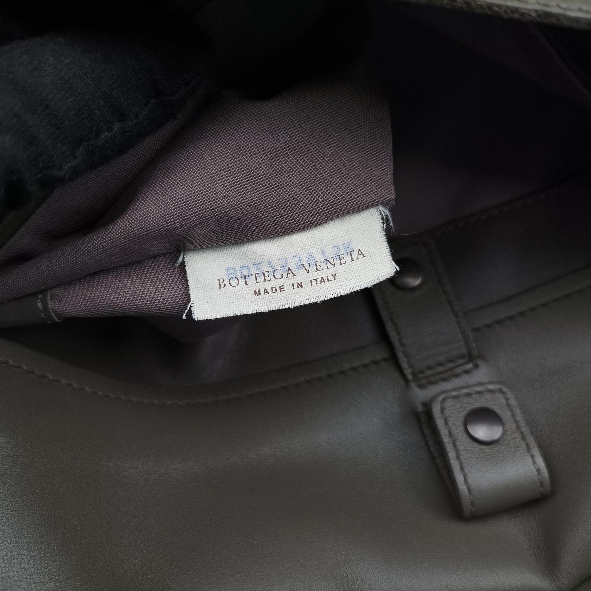 Intrecciato Grey lambskin B02753975Rイントレチャート グレー ラムスキン B02753975R