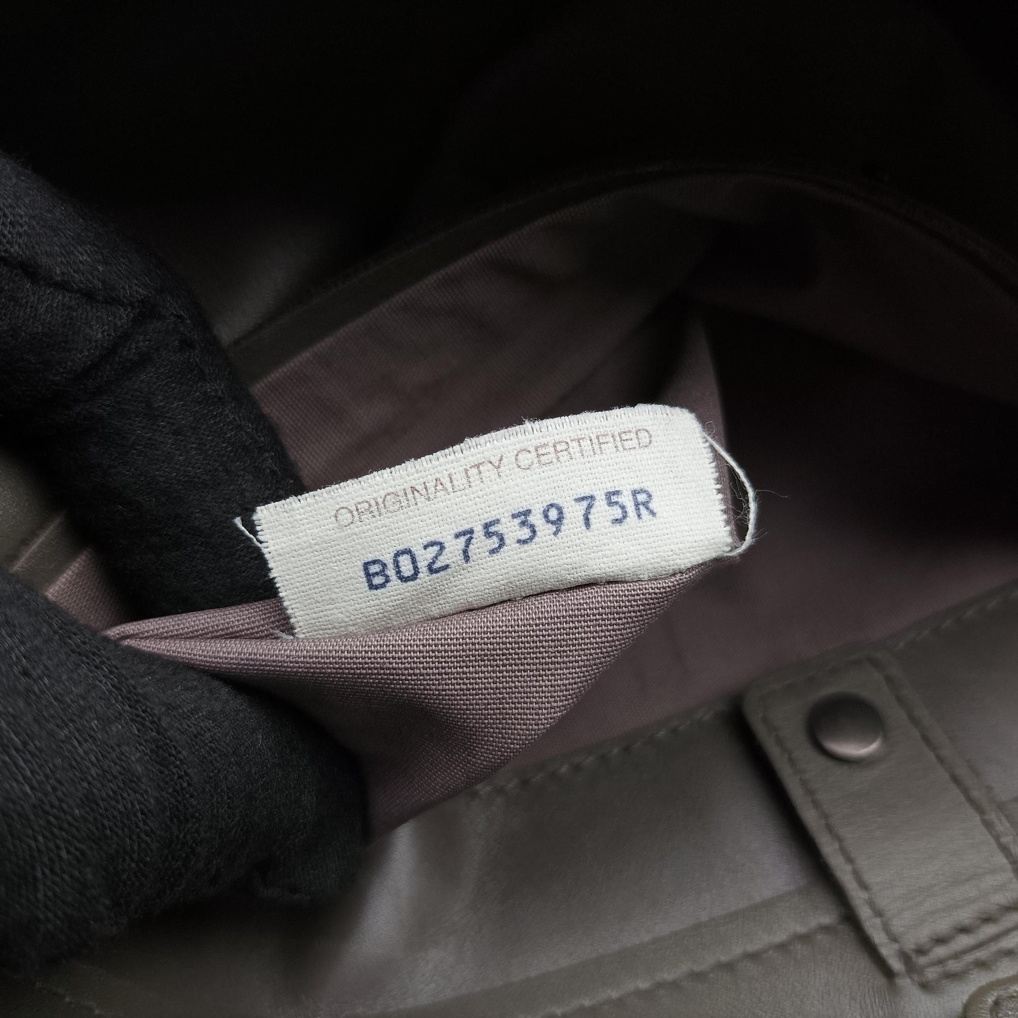 Intrecciato Grey lambskin B02753975Rイントレチャート グレー ラムスキン B02753975R