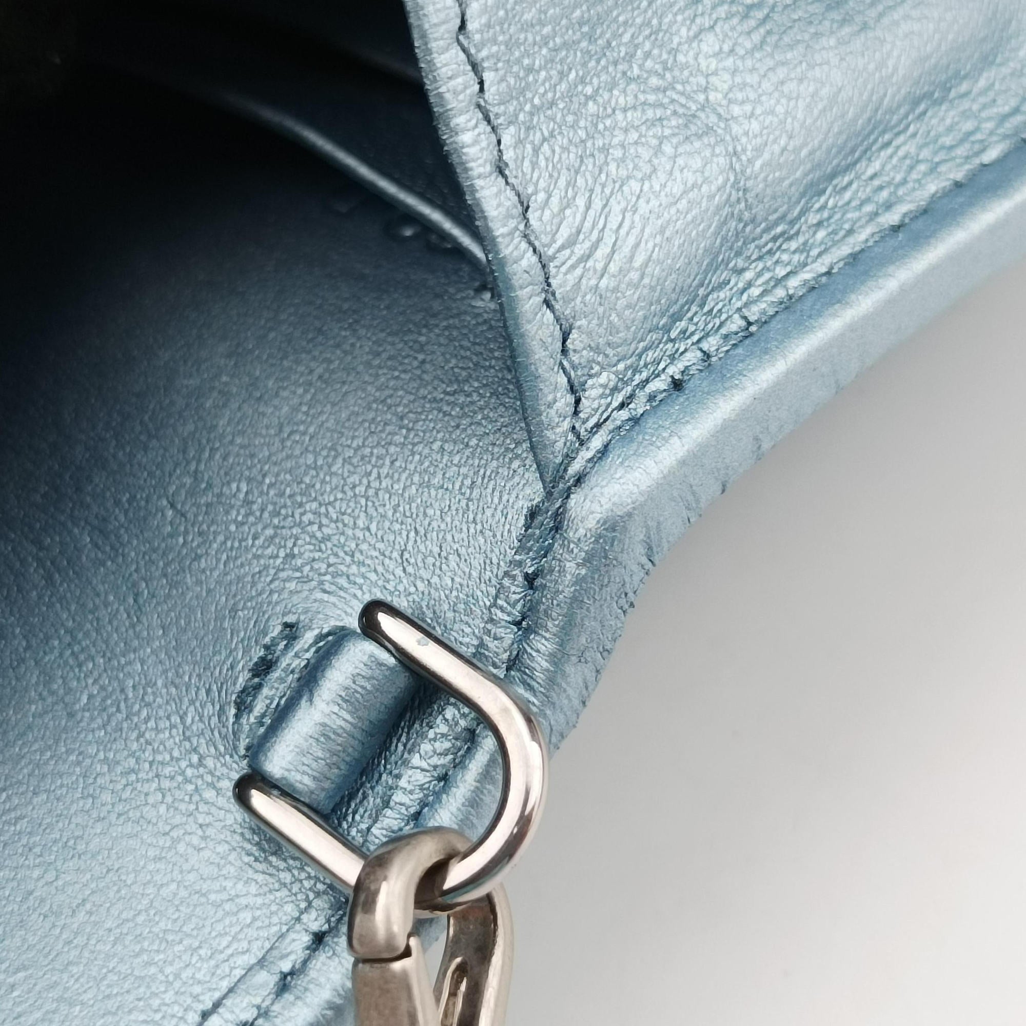 Diagramme Blue Leather 62 Dダイアグラム ブルー レザー 62 D