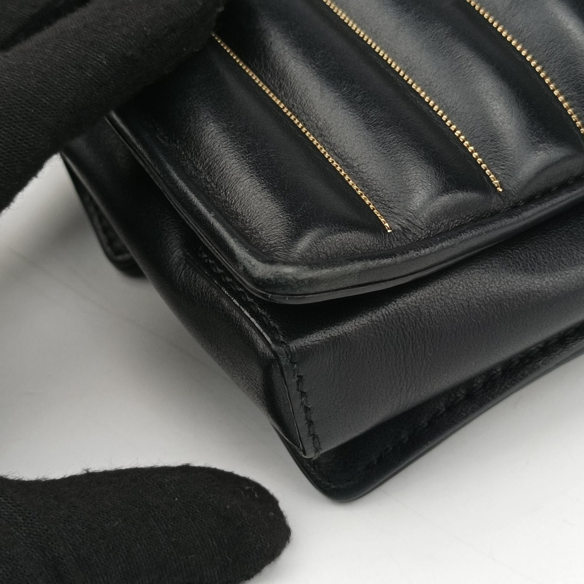 Vara Logo Ribbon Stripe Black Leather AU-21/F164ヴァラ ロゴ リボン ストライプ ブラック レザー AU-21/F164