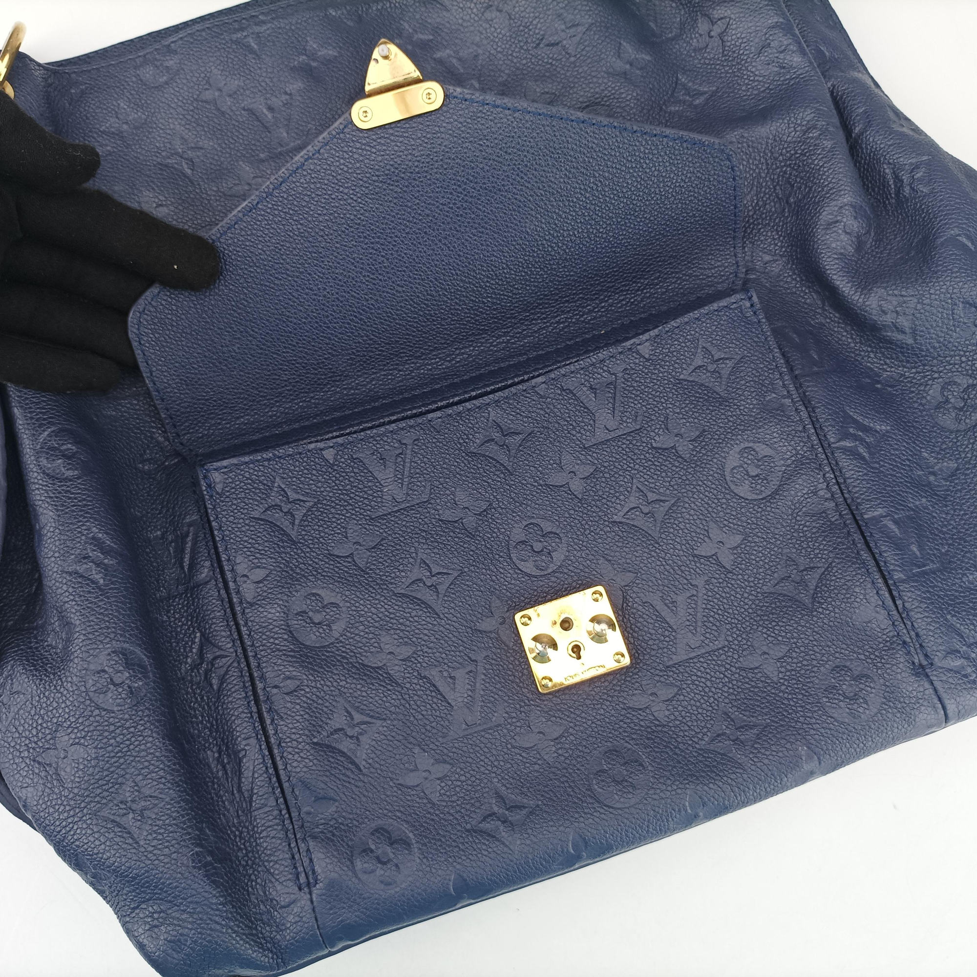 Metis Hobo Celeste Blue Monogram Empreinte M40812 CA2103メティス ダークネイビー モノグラム アンプラント M40812 CA2103