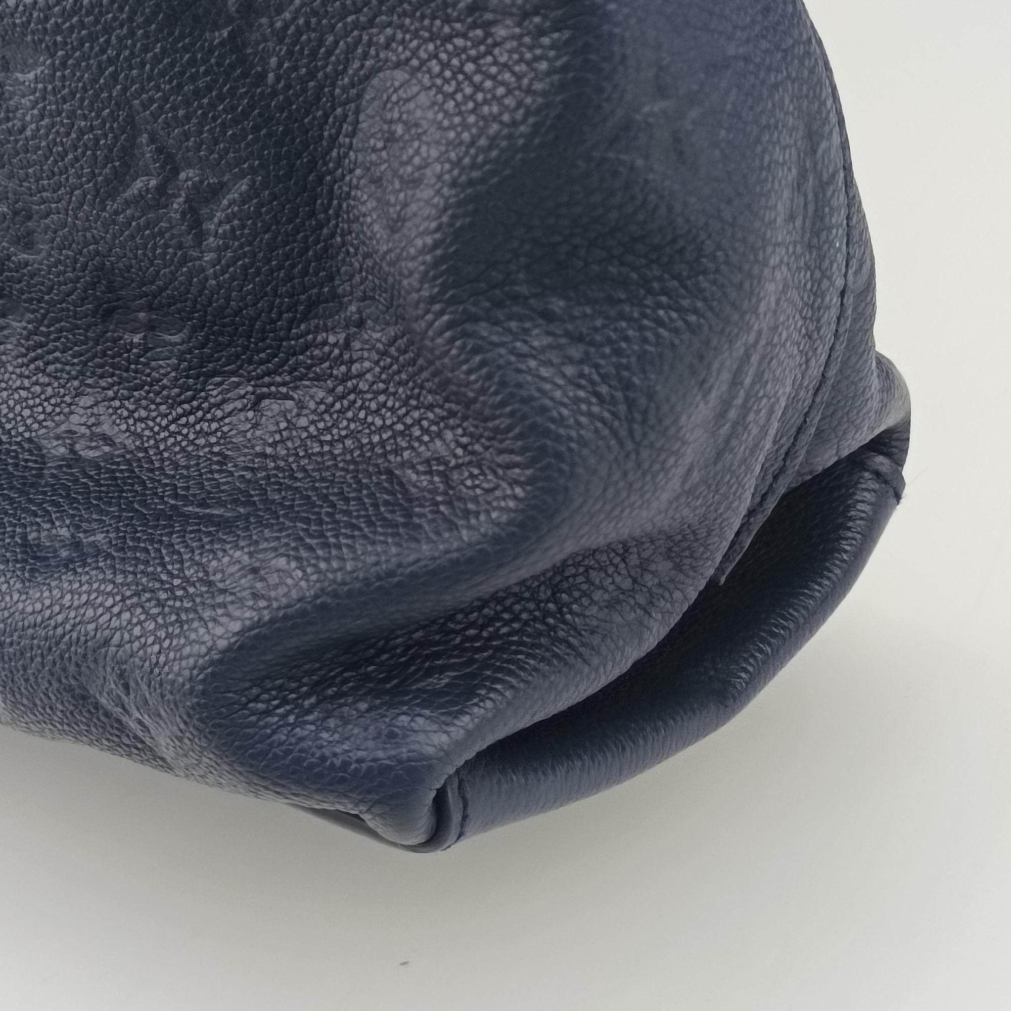 Metis Hobo Celeste Blue Monogram Empreinte M40812 CA2103メティス ダークネイビー モノグラム アンプラント M40812 CA2103