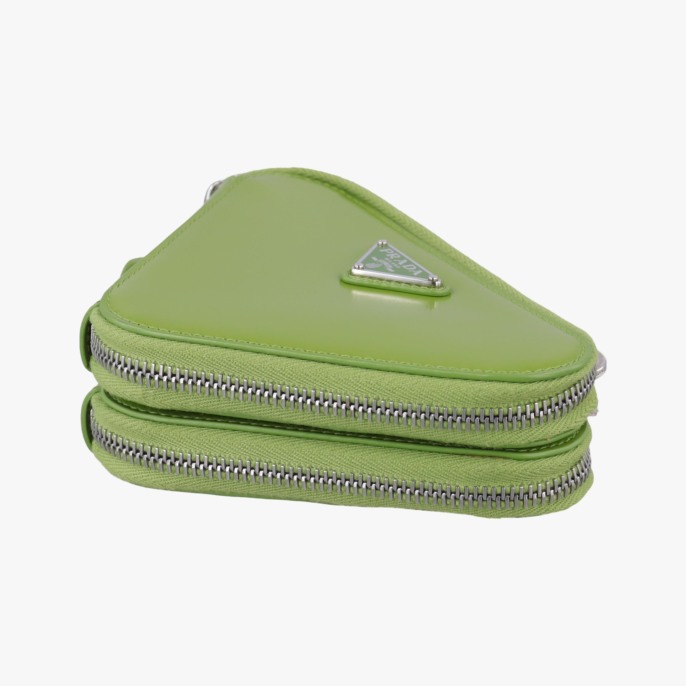 Triangle Logo Plate Green SAFFIANO Leather 1NR015 234トライアングルロゴ グリーン サフィアーノレザー 1NR015 234