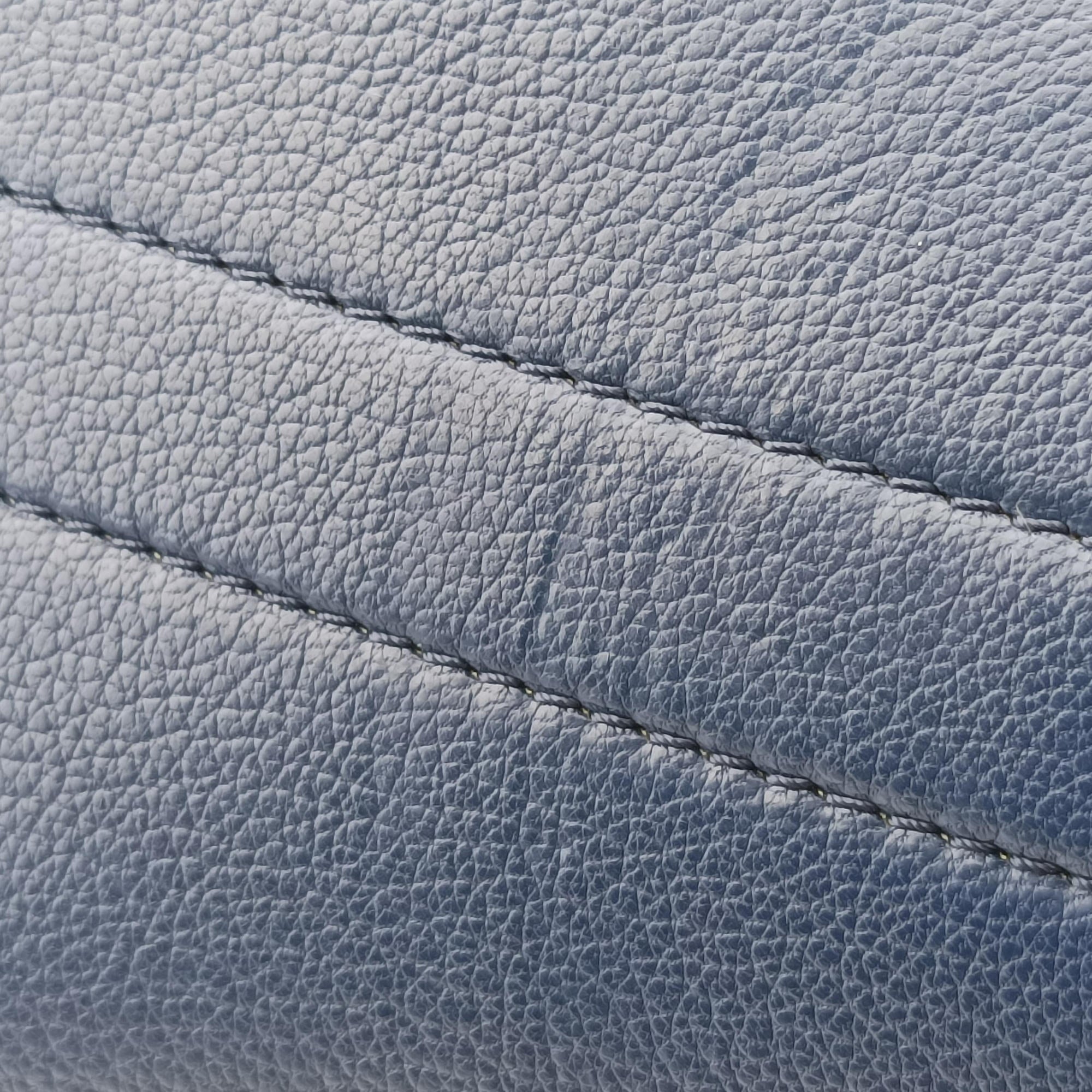 Antigona Medium Navy leather MP B 0155アンティゴナ ミディアム ネイビー レザー MP B 0155