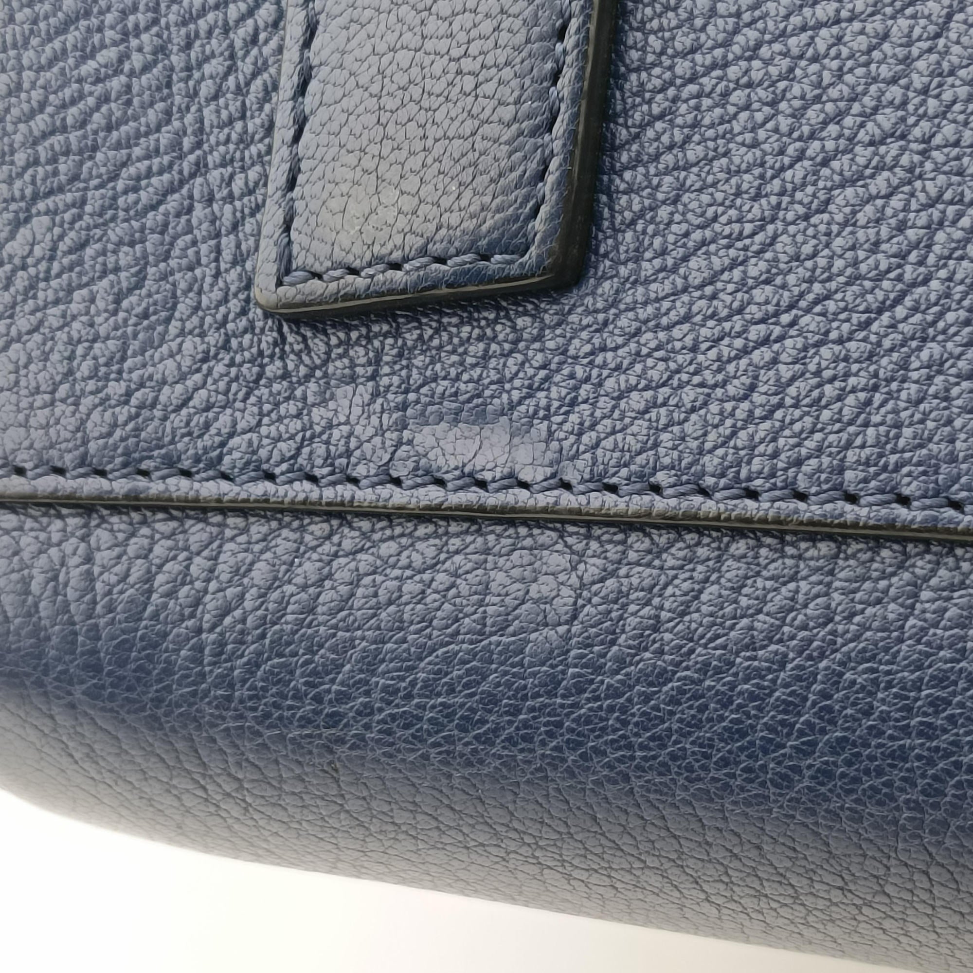 Antigona Medium Navy leather MP B 0155アンティゴナ ミディアム ネイビー レザー MP B 0155