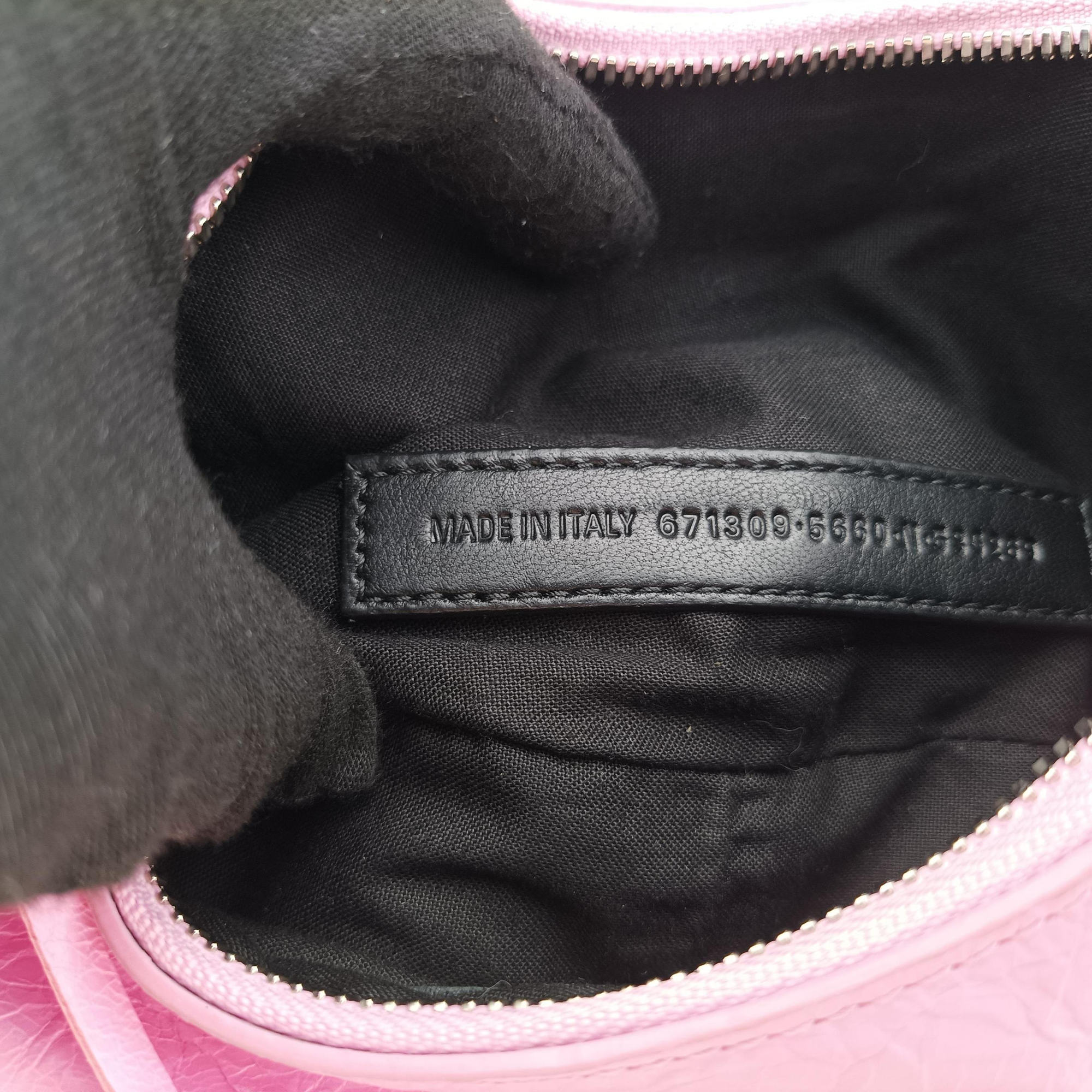 Le Cagole mini Pink Leather 671309.5660.N.535269ル カゴール ミニ ピンク レザー 671309.5660.N.535269