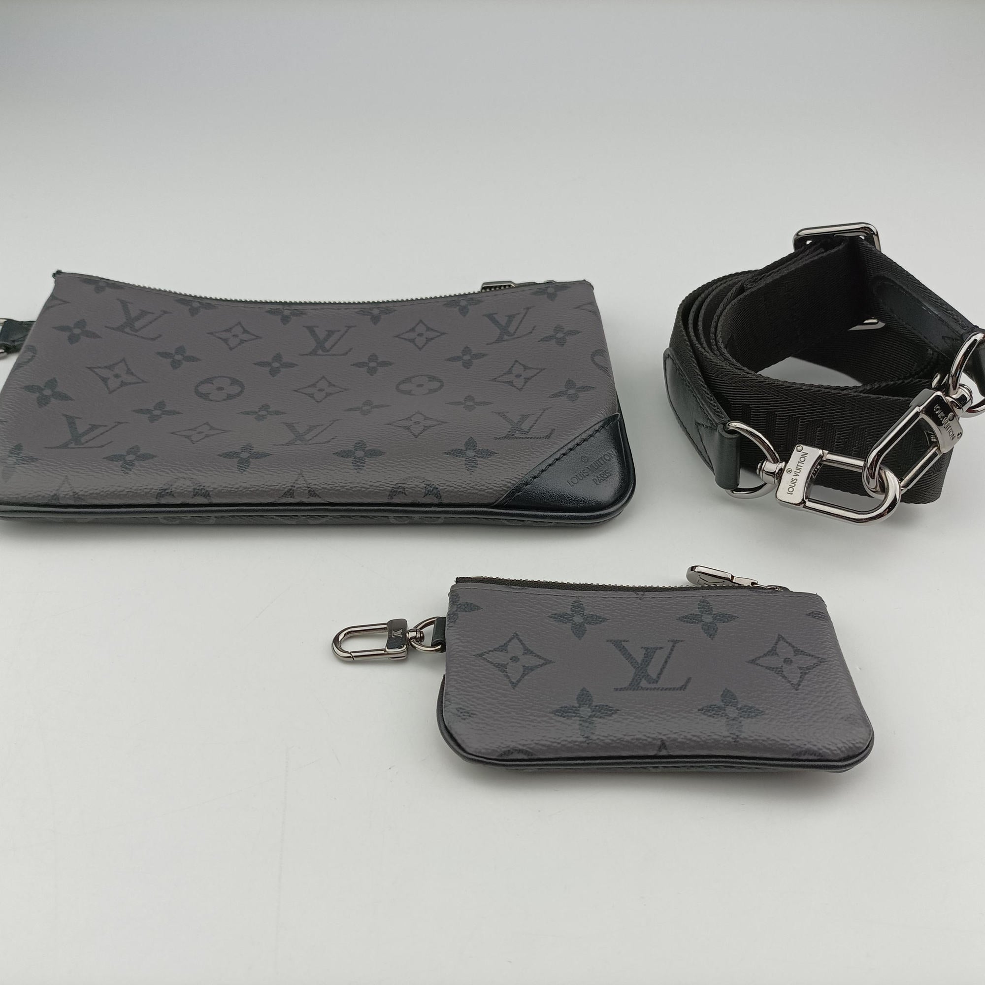 Trio Messenger black Monogram Eclipse Reverse M69443 IC Chipトリオ メッセンジャー ブラック モノグラム エクリプス リバース M69443 ICチップ