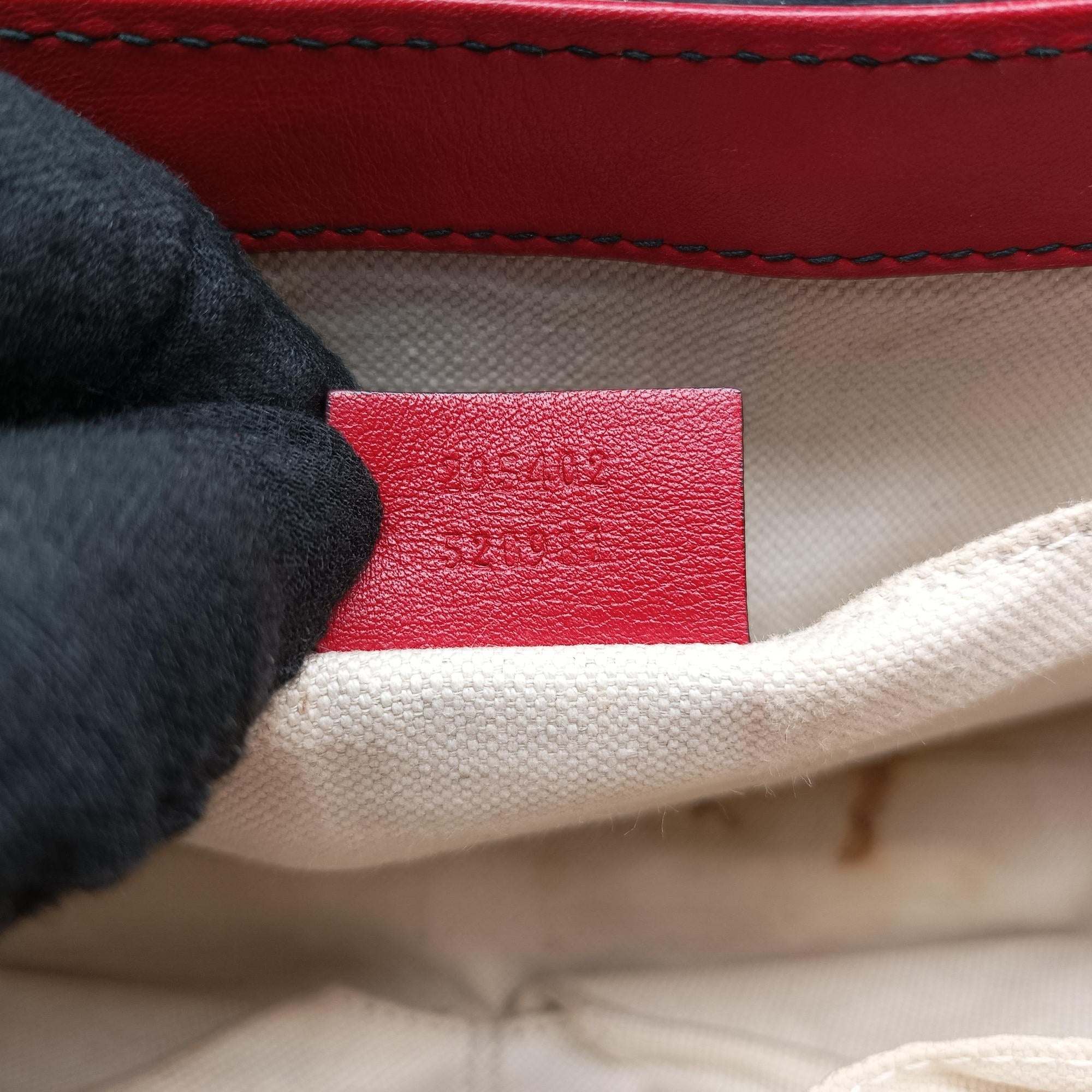 Emily Red Leather 295402 I012357694エミリー レッド レザー 295402 I012357694