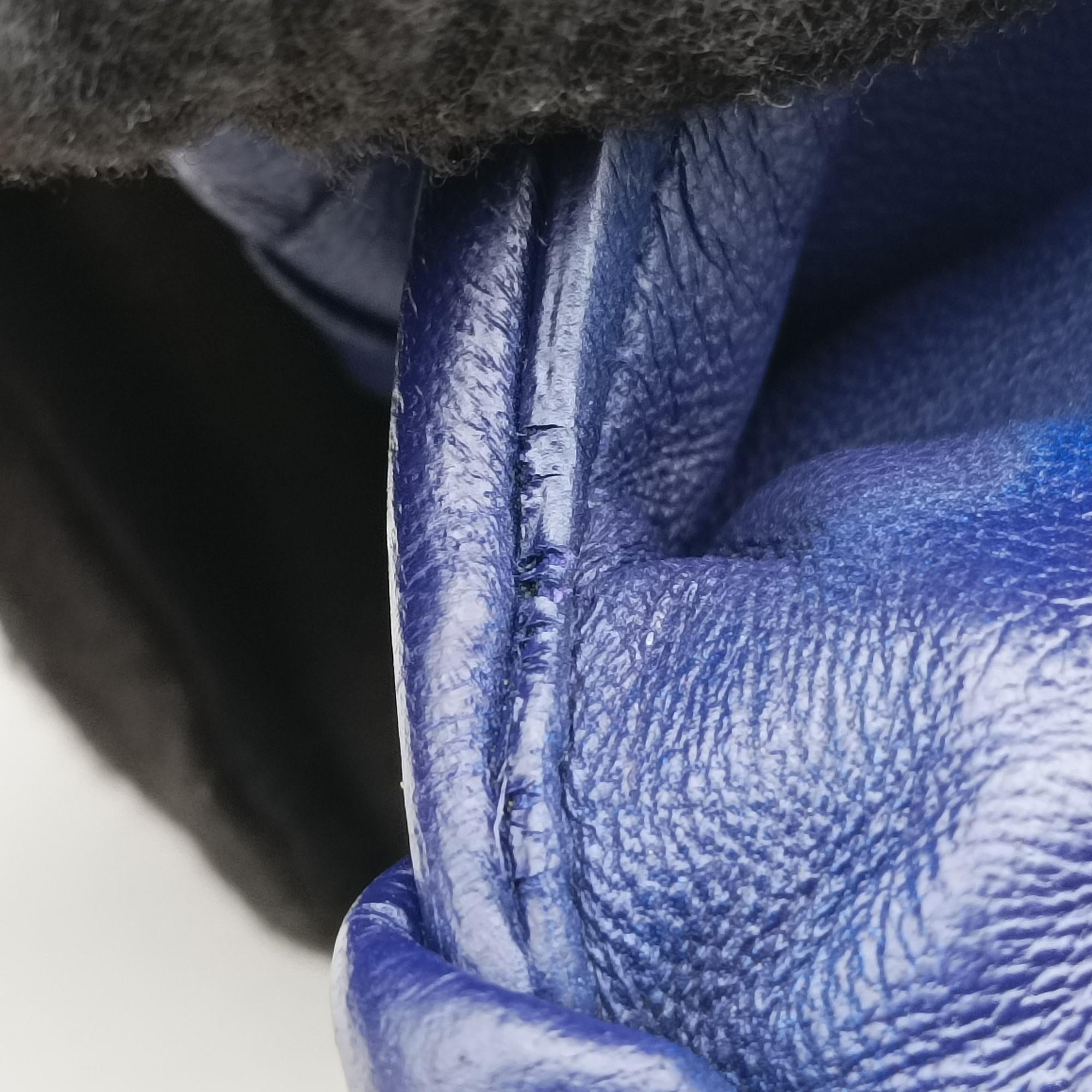 Intrecciato Olimpia Navy lambskin B04272913Hイントレチャート オリンピア ネイビー ラムスキン B04272913H