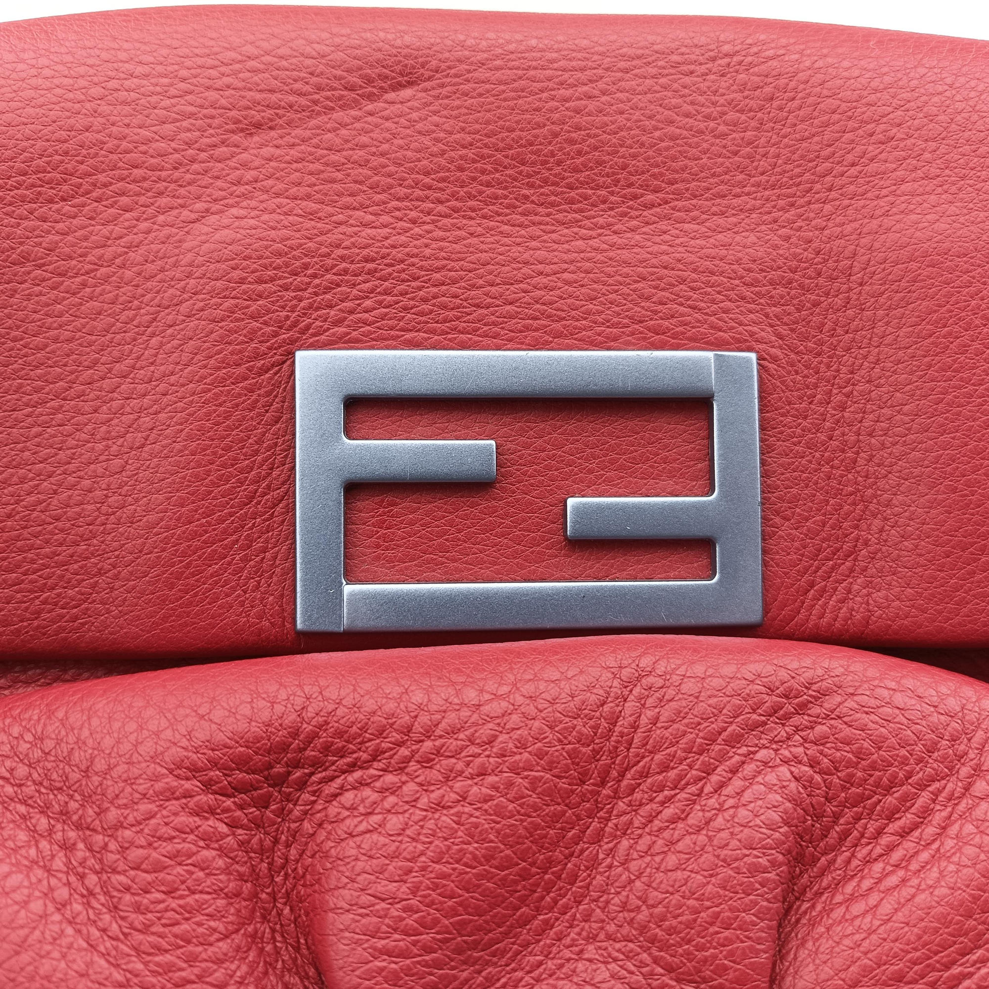 Fendista Pochette Red Leather 8M0276 8M0276-V74 158-9290フェンディスタ ポシェット レッド レザー 8M0276 8M0276-V74 158-9290