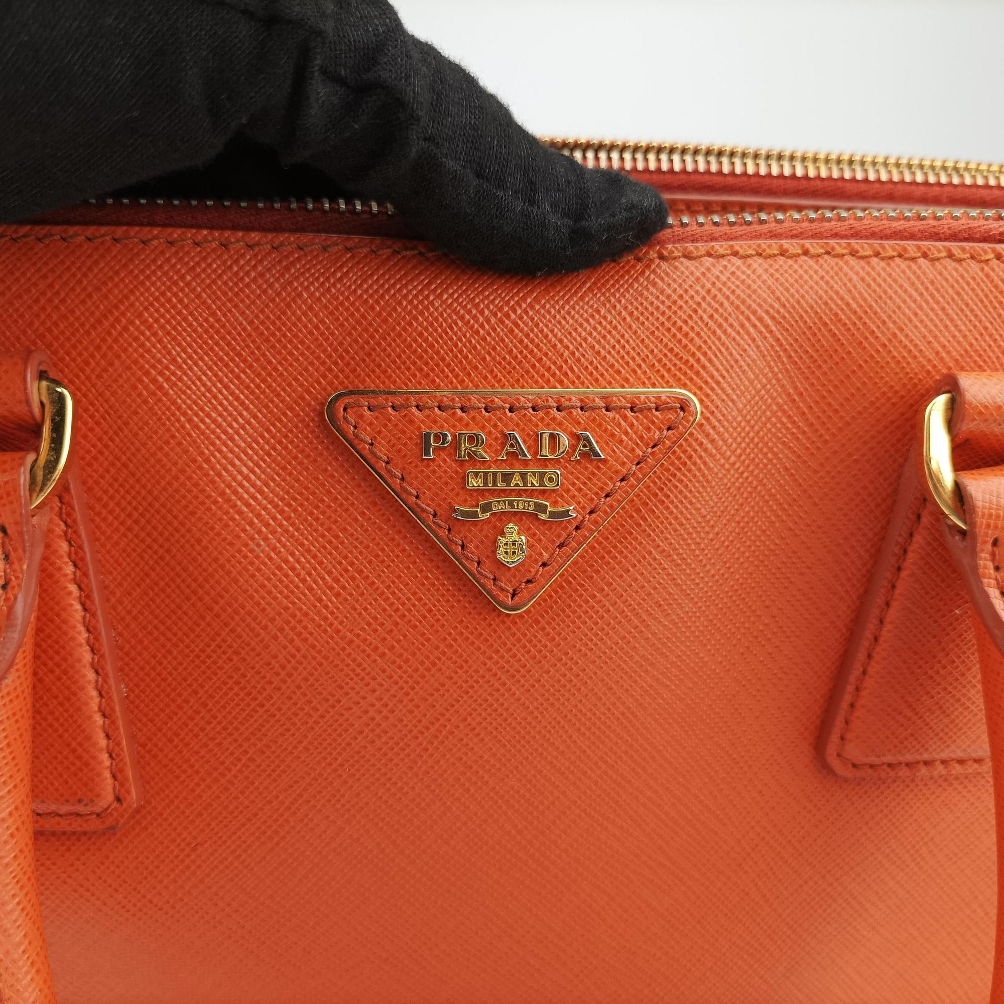 Galleria Orange SAFFIANO Leather BN1844 102ガレリア オレンジ サフィアーノレザー BN1844 102