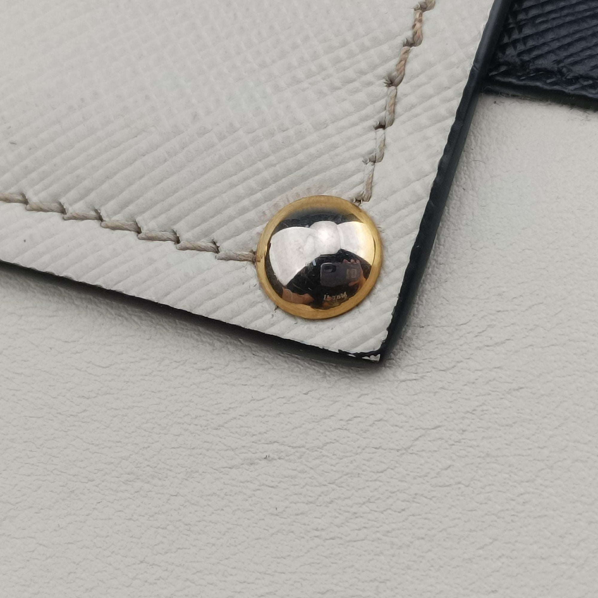 Astrology Cahier White×Black Saffiano leather×Leather 25アストロロジー カイエ ホワイト×ブラック サフィアーノレザー×レザー 25