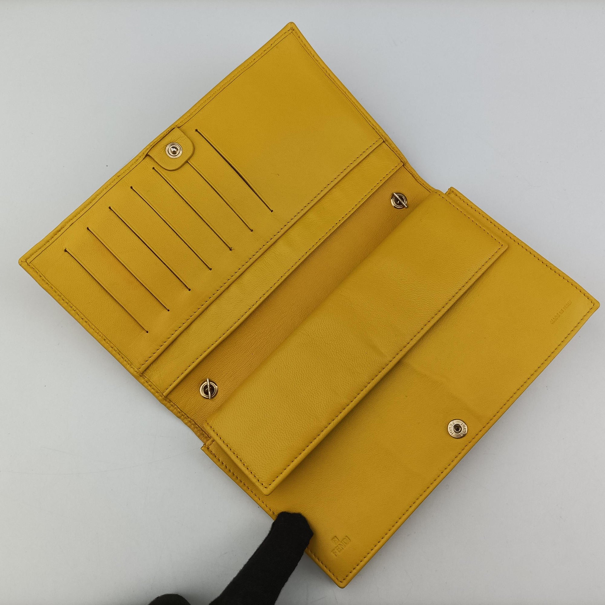 Embossed Logo Yellow Leather 8M0219YM 2266.8M0219YMY.098エンボス ロゴ イエロー レザー 8M0219YM 2266.8M0219YMY.098