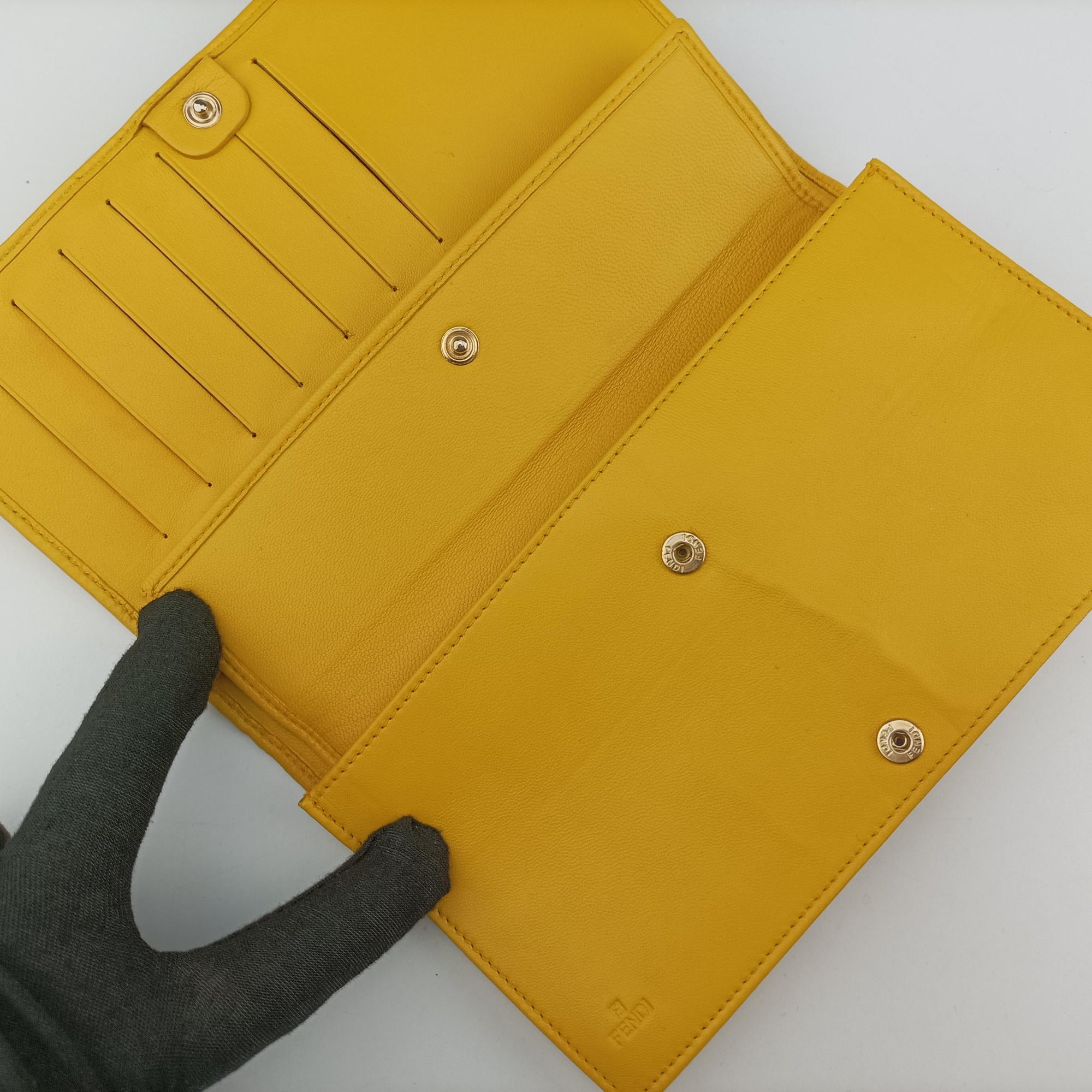 Embossed Logo Yellow Leather 8M0219YM 2266.8M0219YMY.098エンボス ロゴ イエロー レザー 8M0219YM 2266.8M0219YMY.098