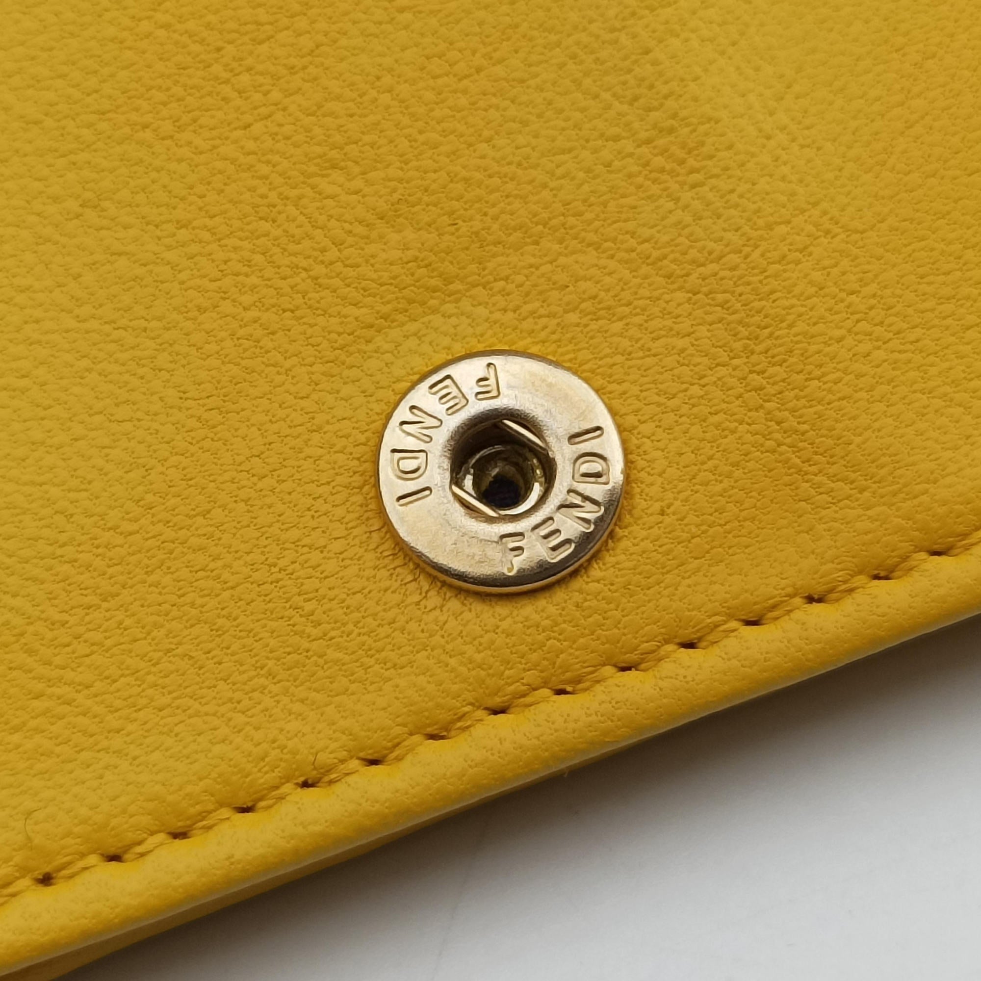 Embossed Logo Yellow Leather 8M0219YM 2266.8M0219YMY.098エンボス ロゴ イエロー レザー 8M0219YM 2266.8M0219YMY.098