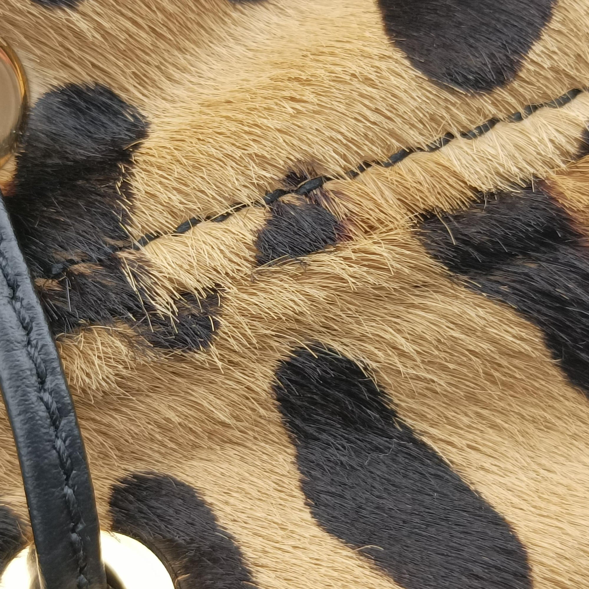Leopard print mini pouch Beige x Black x Light Brown pony hair×leather 1NR016 42レオパード柄 ミニポーチ ベージュ×黒×ライトブラウン ハラコ×レザー 1NR016 42