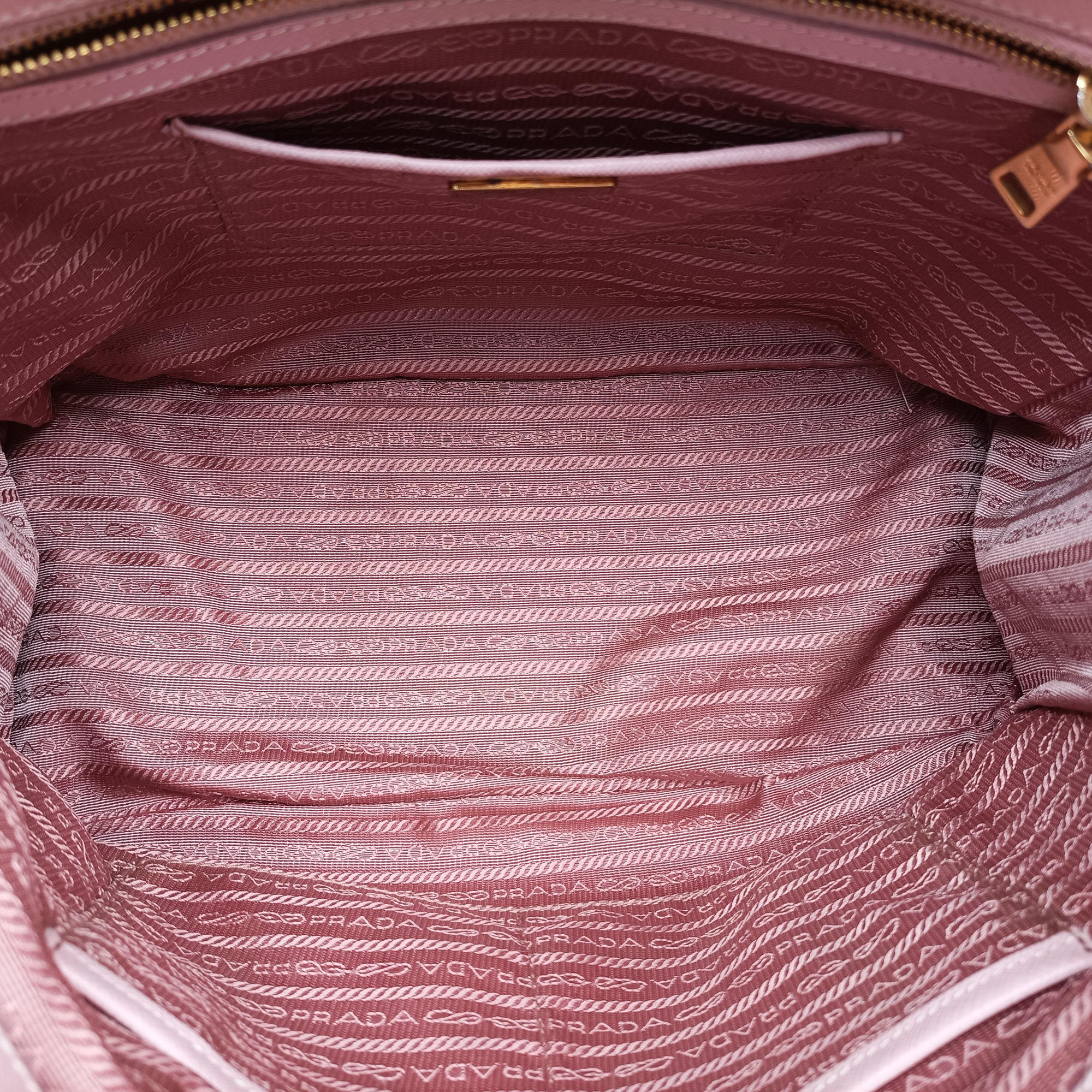 Galleria Pink SAFFIANO Leather BN1786 180ガレリア ピンク サフィアーノレザー BN1786 180